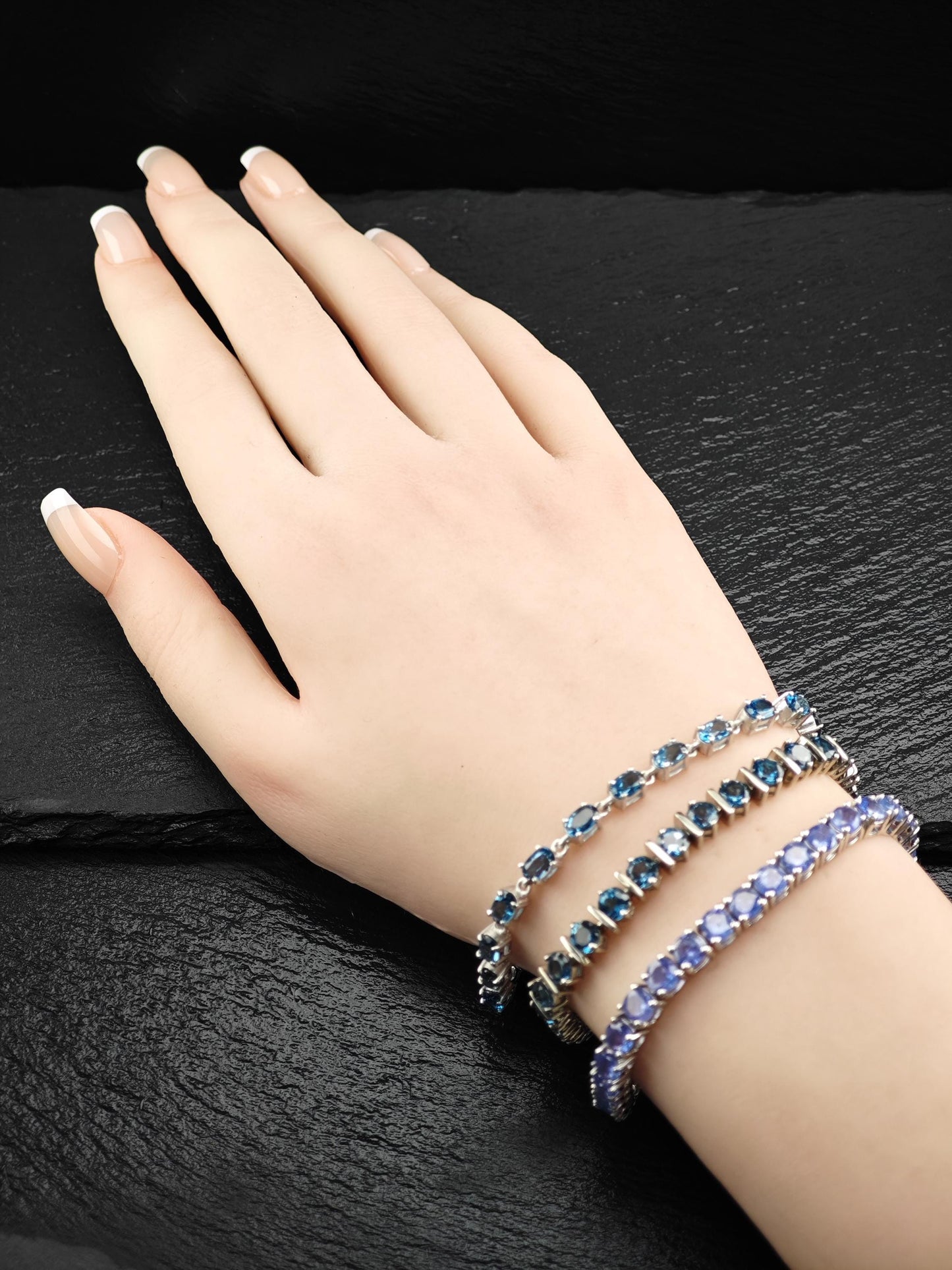 Vintage 5mm London Blue Topaz 13ctw Line Bracelet Sterling Silver