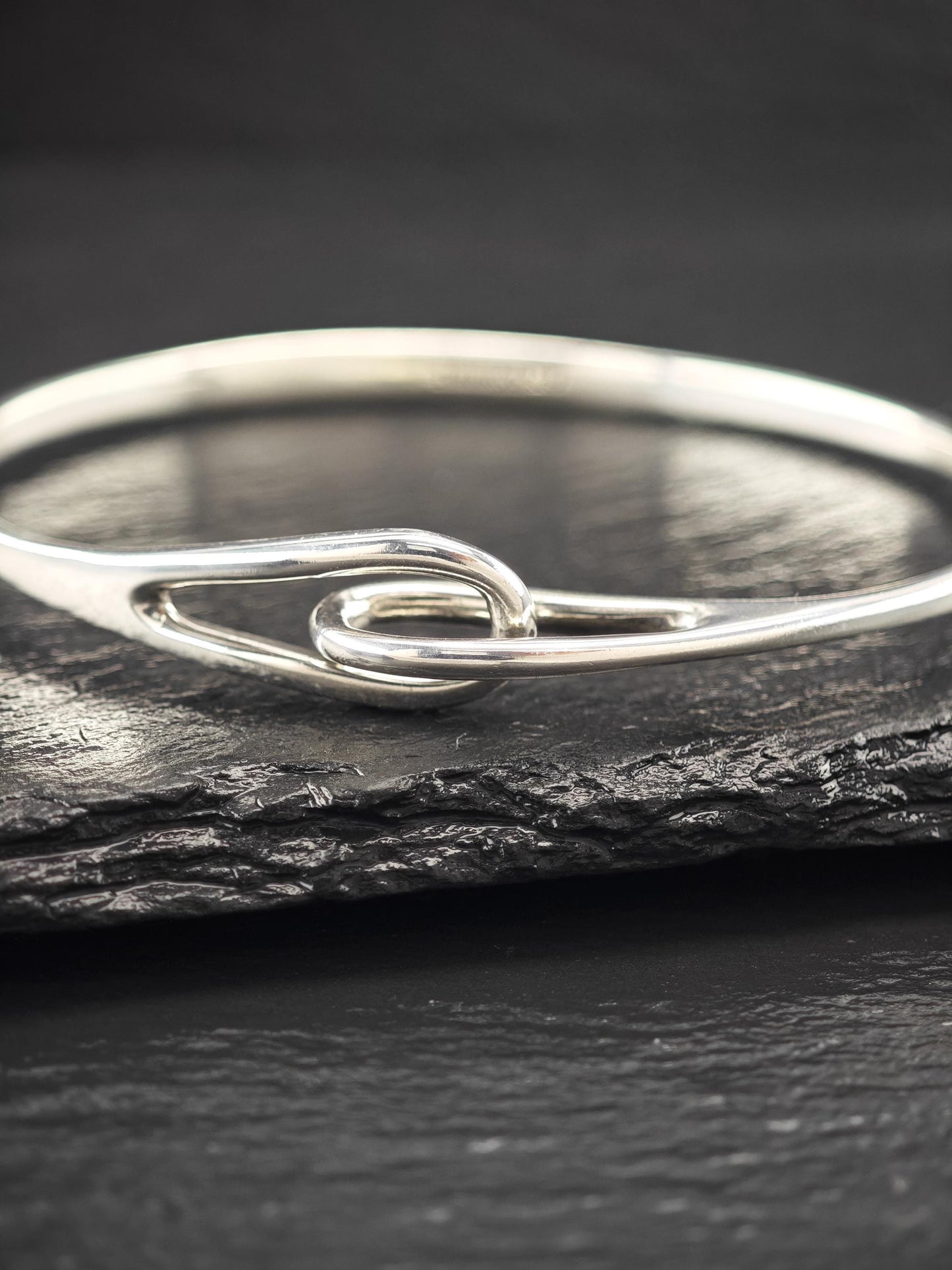 Tiffany & Co. Interlocked, Minimalist Bangle Bracelet Sterling Silver