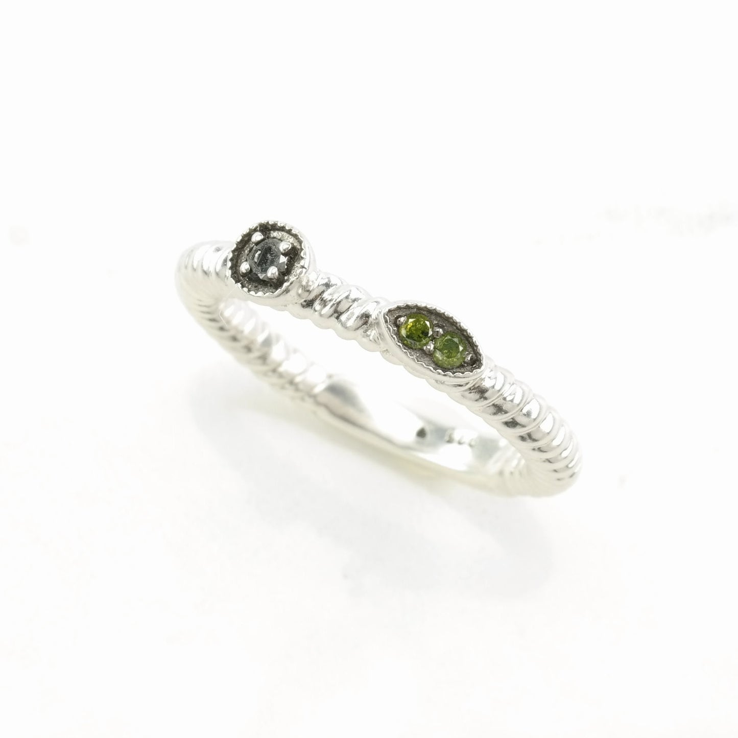 Sterling Silver Ring Black Diamond Green Diamond Size 7 1/4