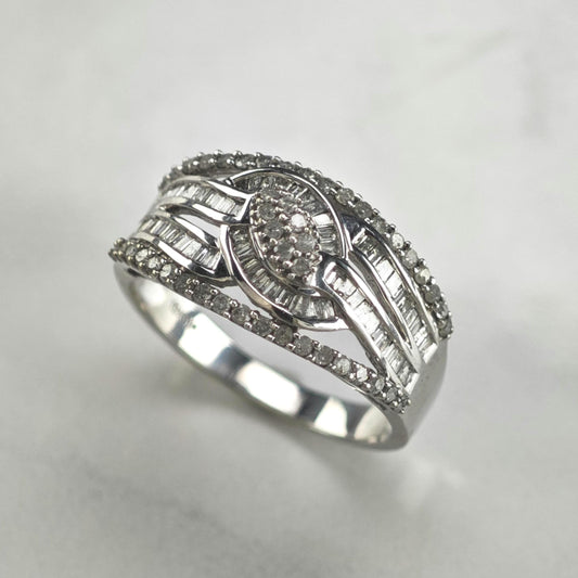1/2 cttw Diamond 10K White Gold Ring Sz 7 3/4 R6777