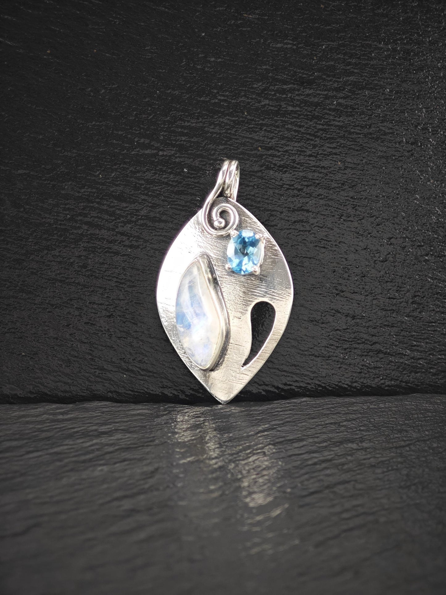 SJ Moonstone, Topaz Pendant Sterling Silver P2712