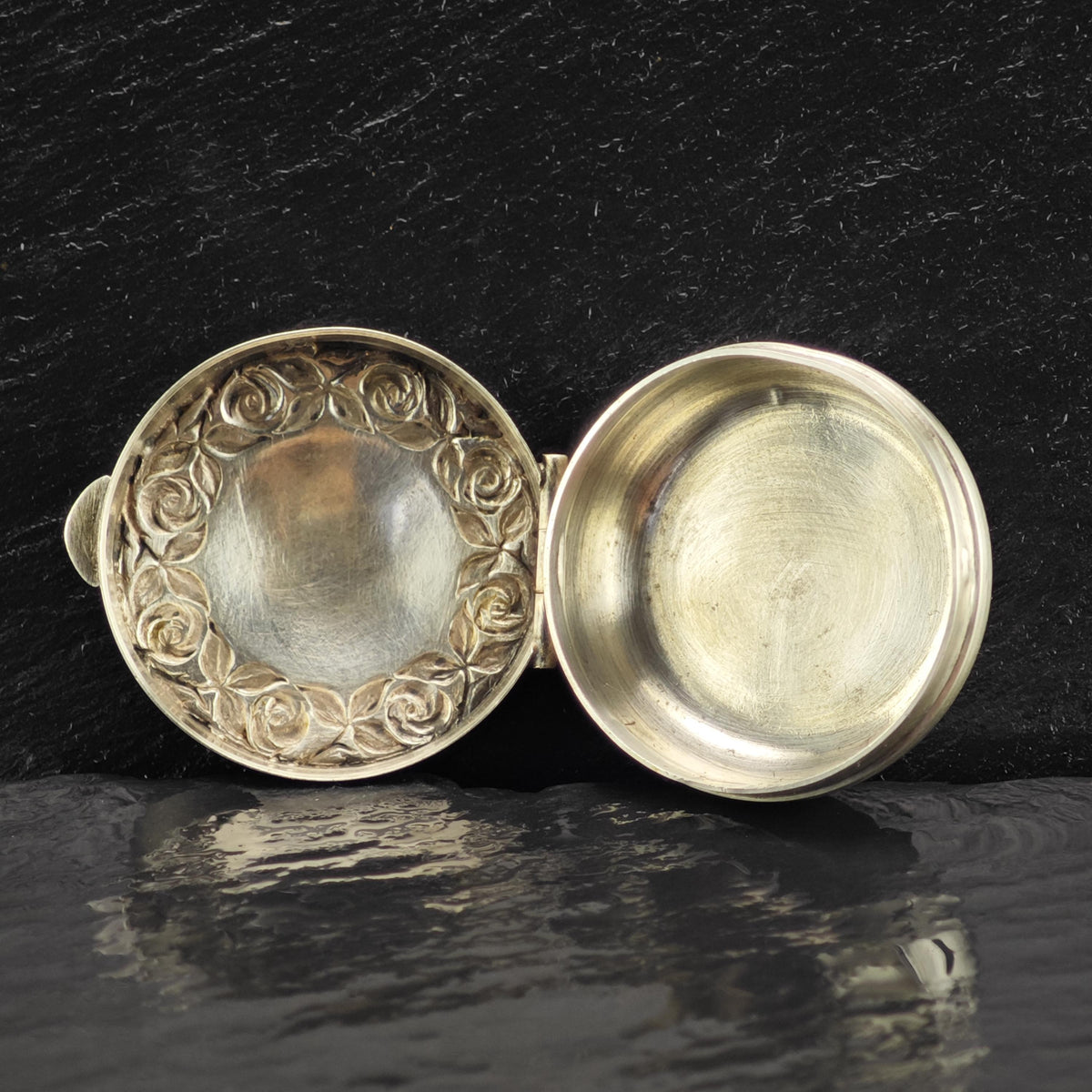 Vintage Rose Repousse Trinket Box Sterling Silver By The Thomae Co MISC0423