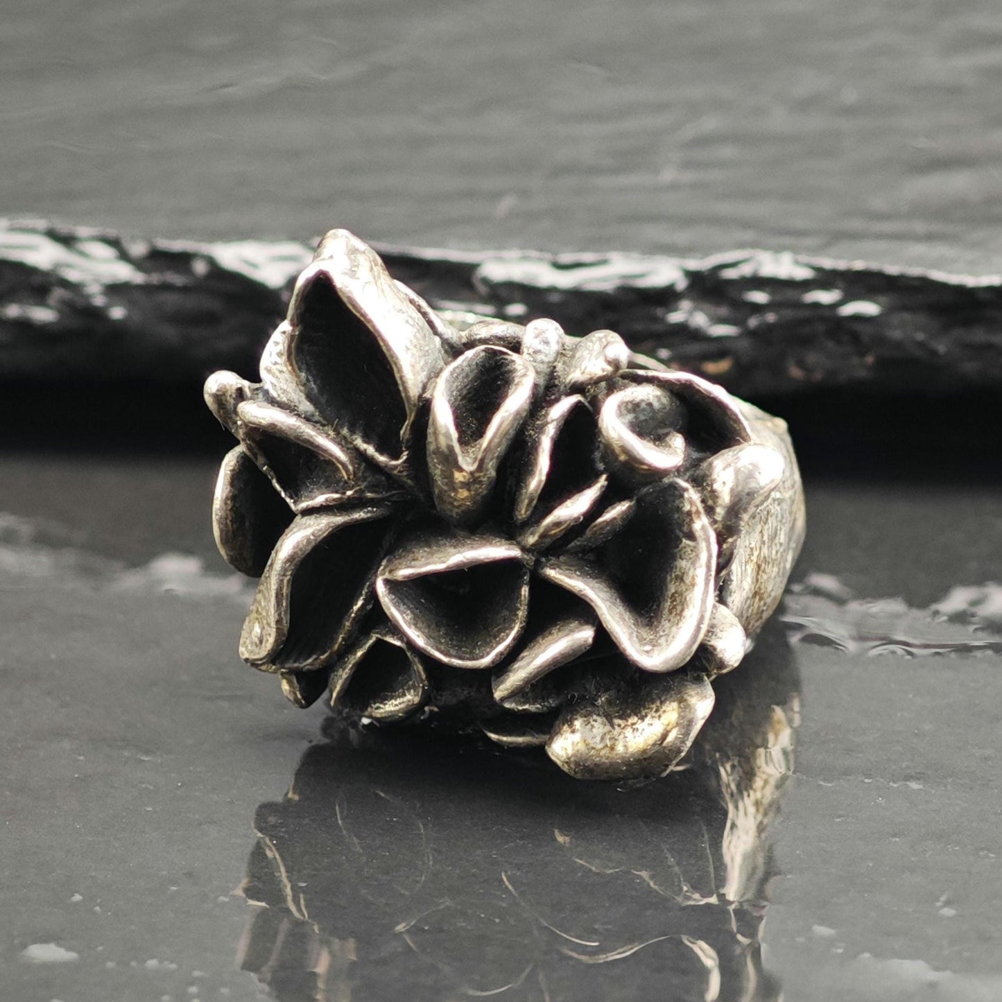 Large Brutalist Floral Sterling Silver Ring Sz 6 1/2 R6703