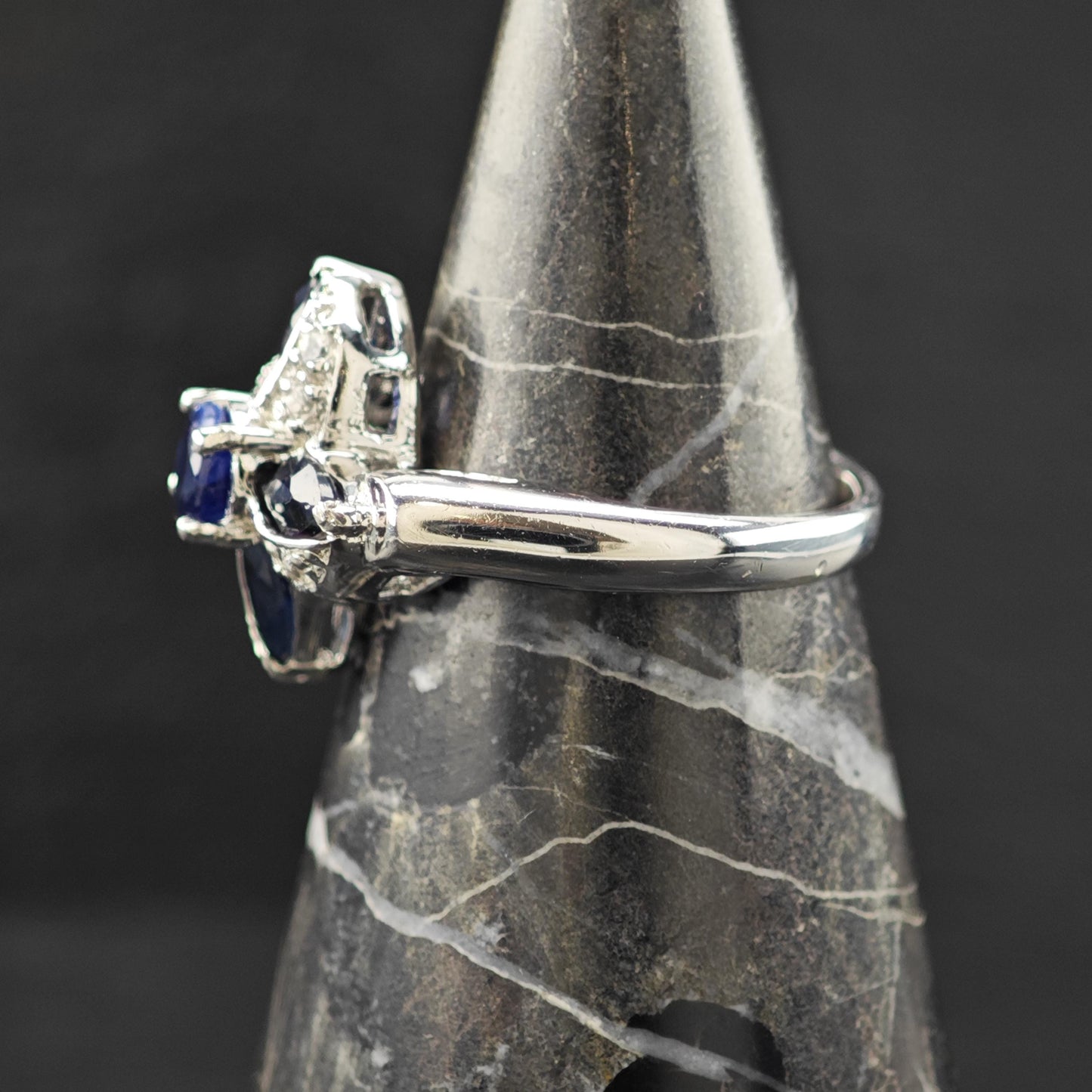 Genuine Sapphire Ring Sterling Silver Sz 7 1/2 R6195