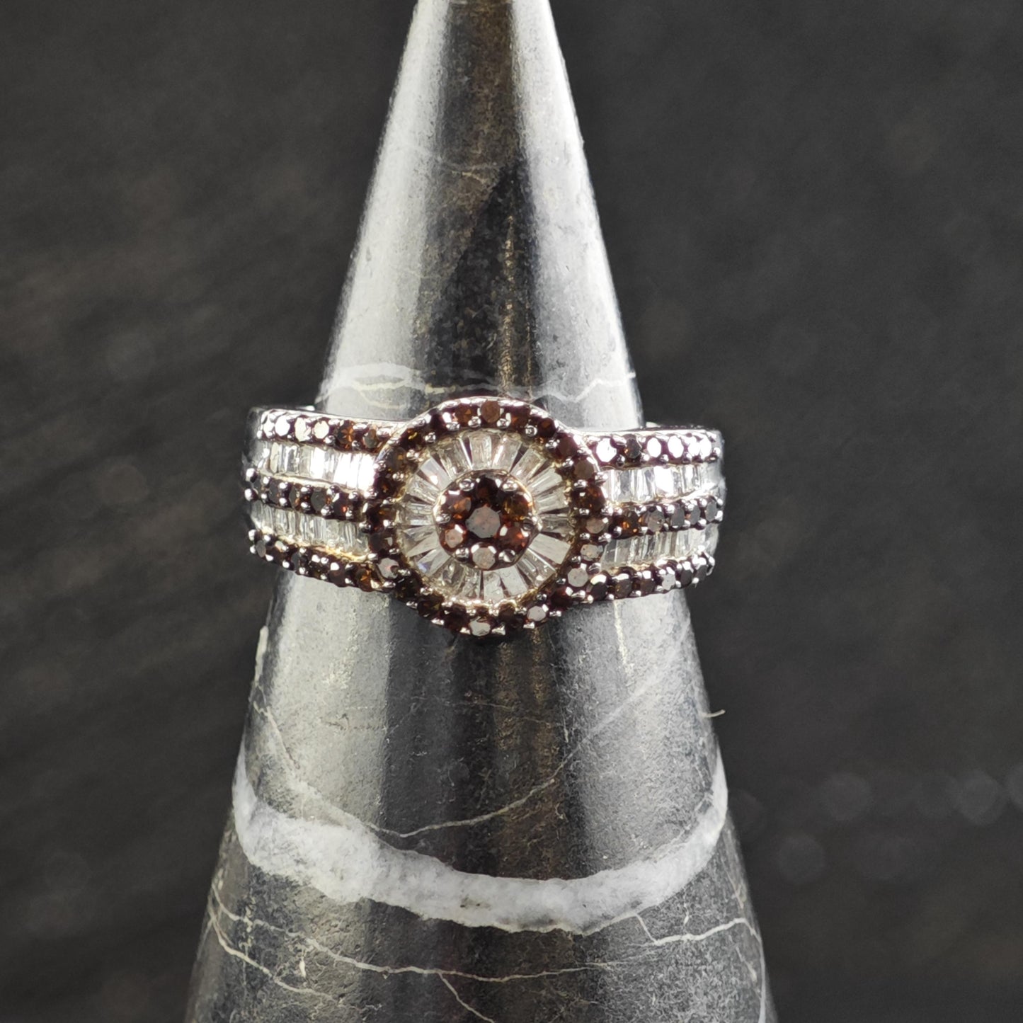 Multi-Diamond Circular Setting Sterling Silver Ring Sz 6 1/4 R6598