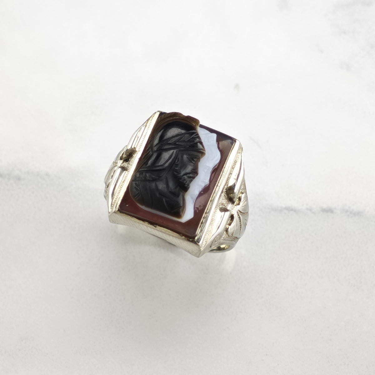 Art Deco Warrior Cameo 10K White Gold Ring Sz 9 R6782