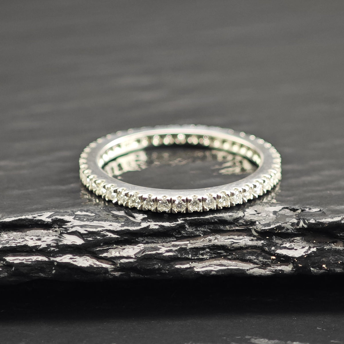 1/2 cttw Diamond Platinum Eternity Band Ring Sz 7 1/2 R6759