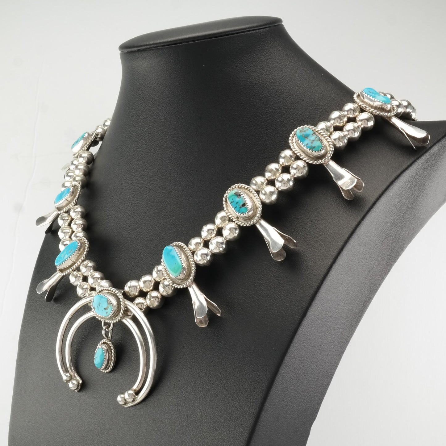 Vintage Native American Sterling Silver Blue Turquoise Sleeping Beauty Squash Blossom Necklace