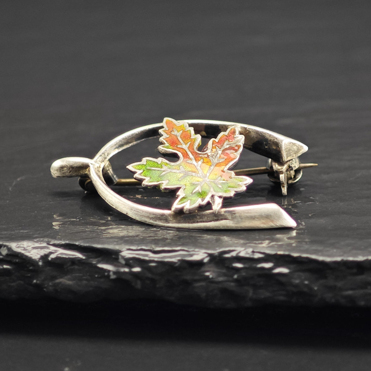 Enamel Maple Lead Wishbone Sterling Silver Brooch B2254