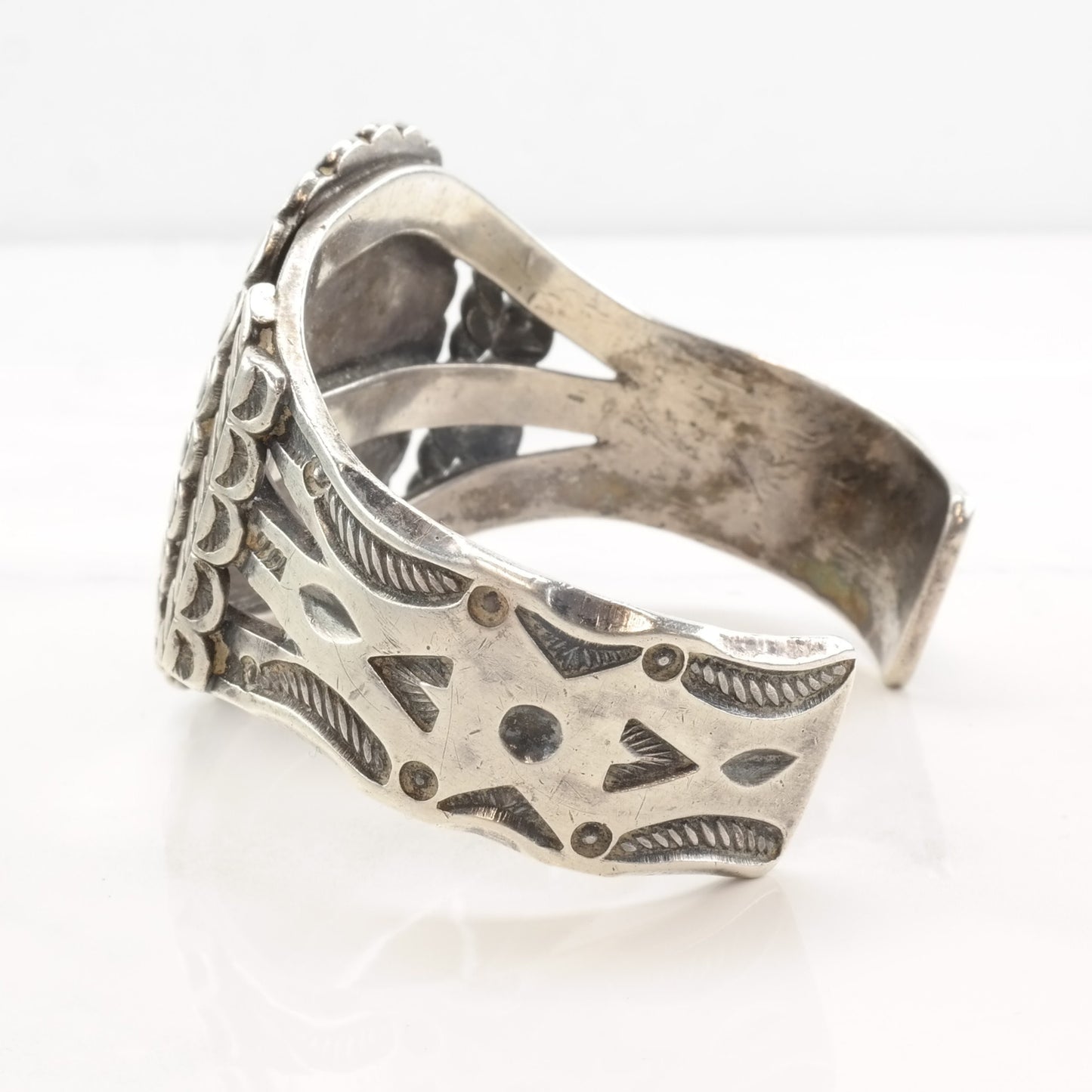 Native American Sterling Silver Turquoise Oval Spiderweb Ingot Heavy Stamping Cuff Bracelet