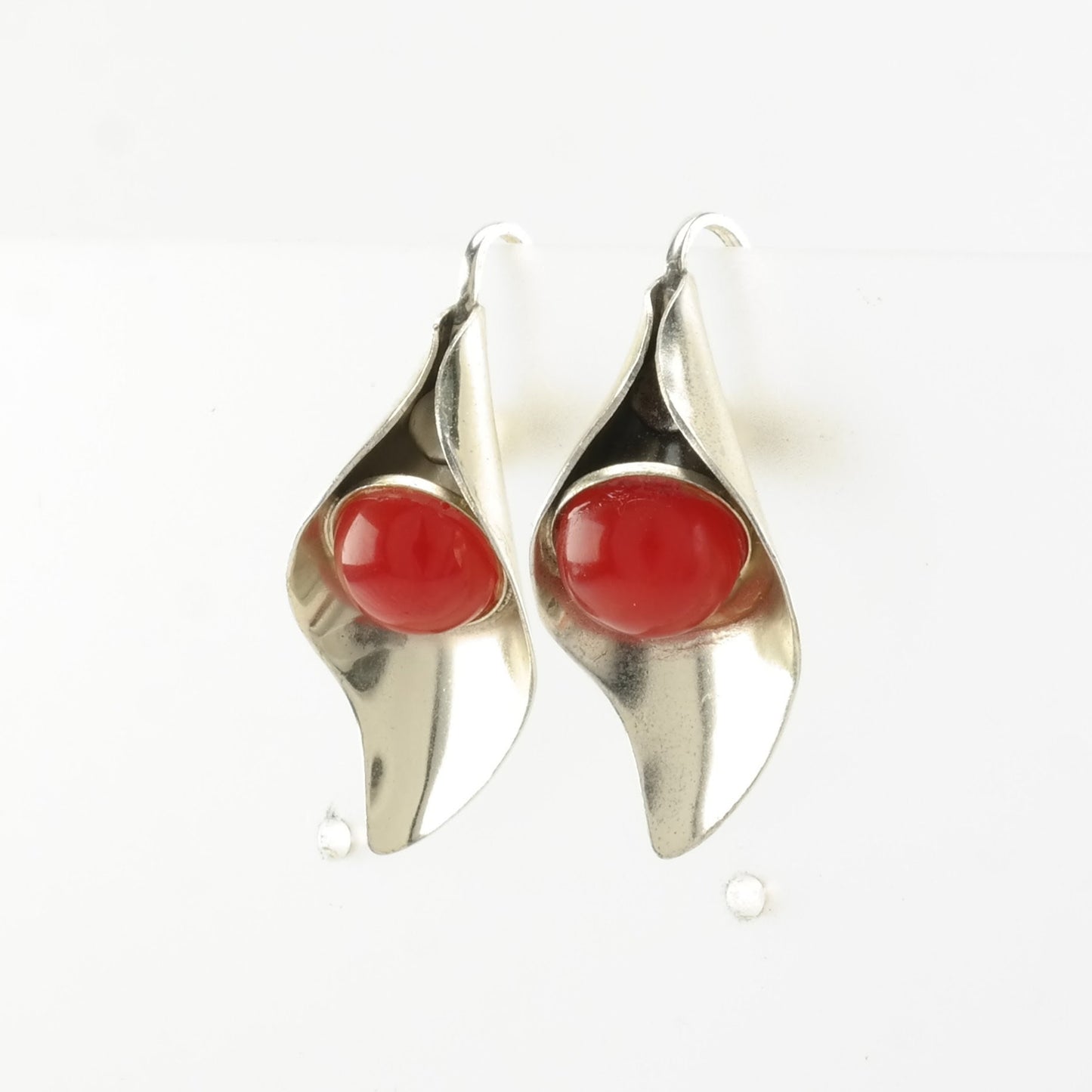 Vintage Sterling Silver Red Stone Calla Lily Earrings Screw back