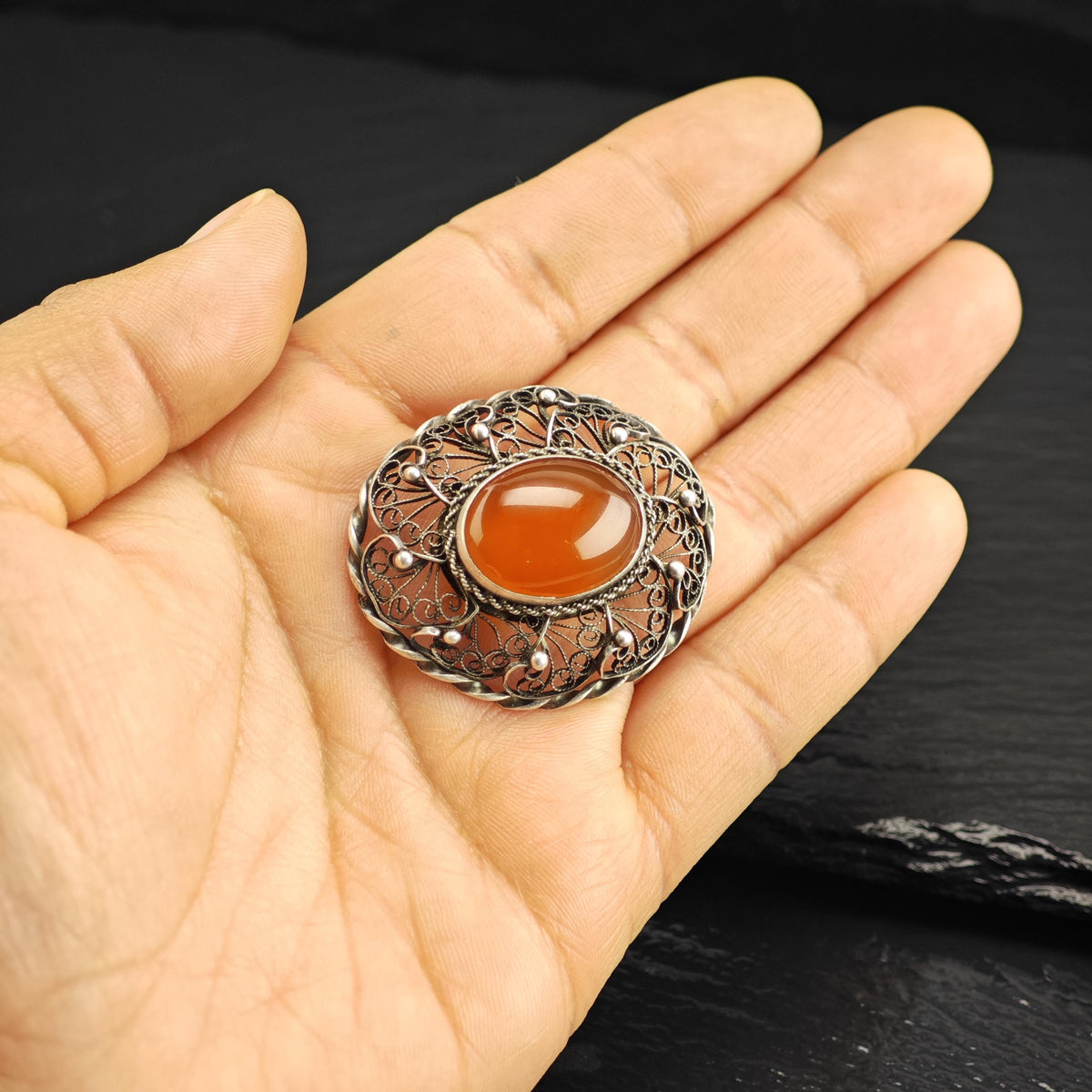 Finland 1970 Carnelian Cabochon, Filigree Sterling Silver Brooch B2264