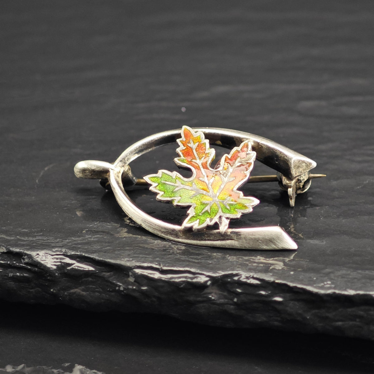 Enamel Maple Lead Wishbone Sterling Silver Brooch B2254