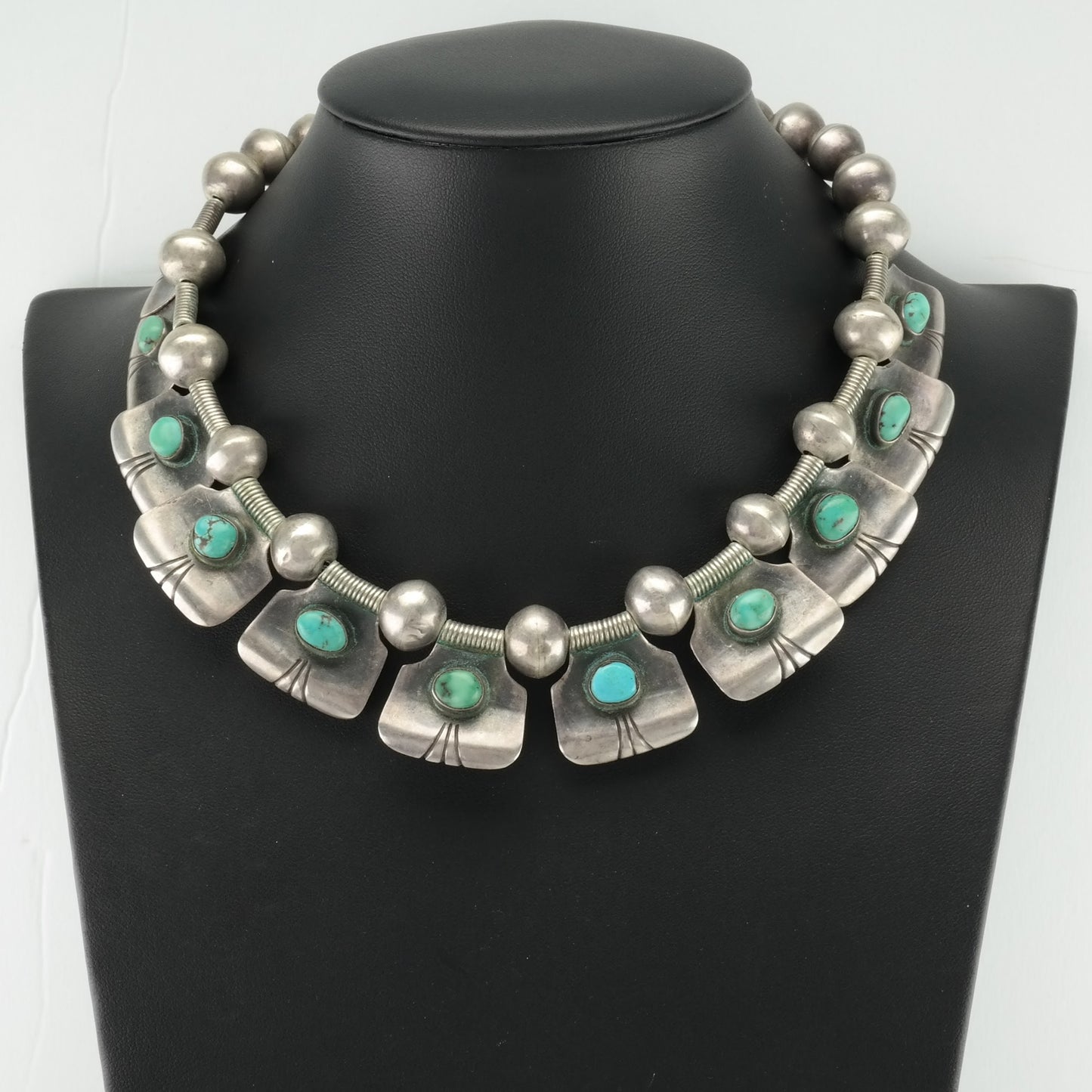 Vintage Historic, Native American Sterling Silver Blue Turquoise Beaded Choker Necklace