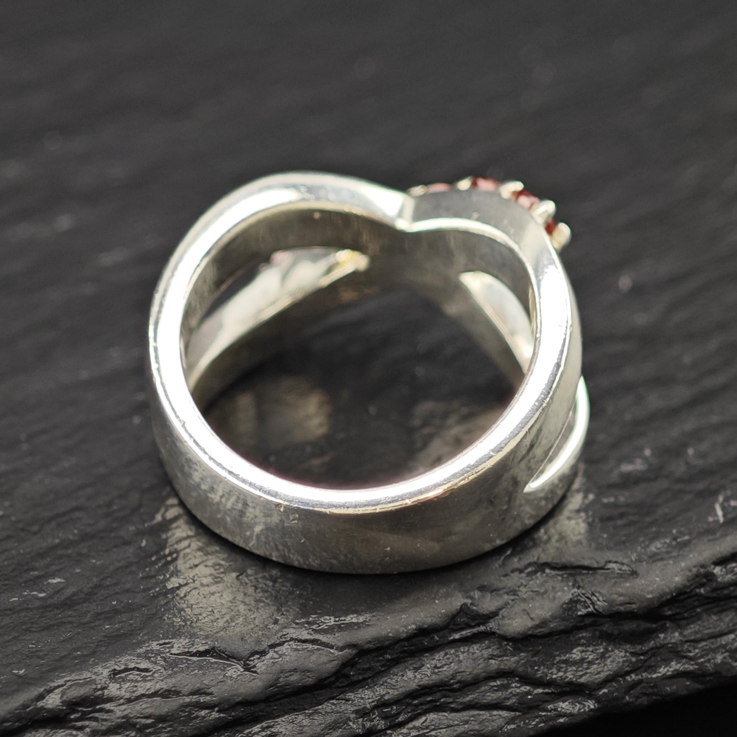 Sterling Silver Ring Red Lab Ruby Center Size 6 1/2 R6110