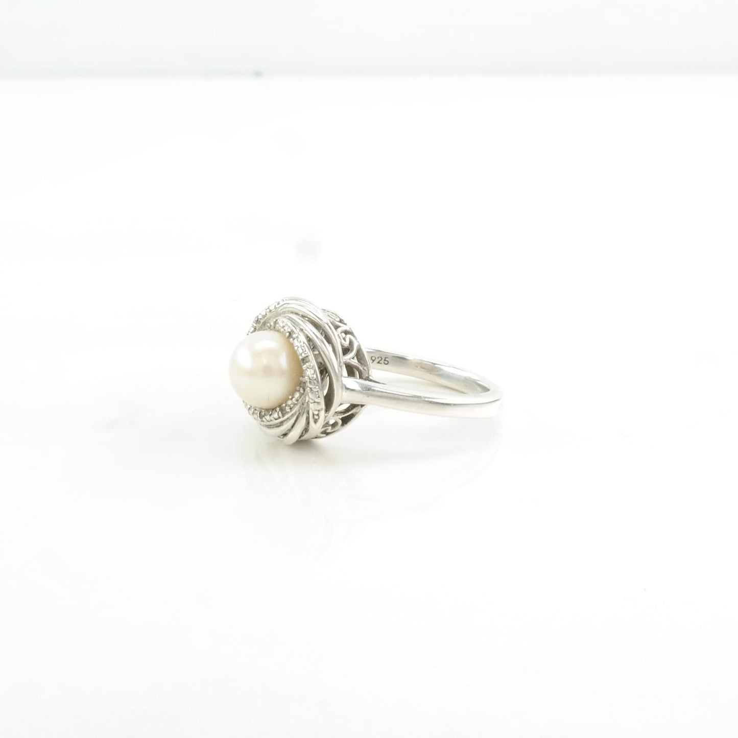 Sterling Silver Ring Pearl, Diamond Chips Size 7 1/4