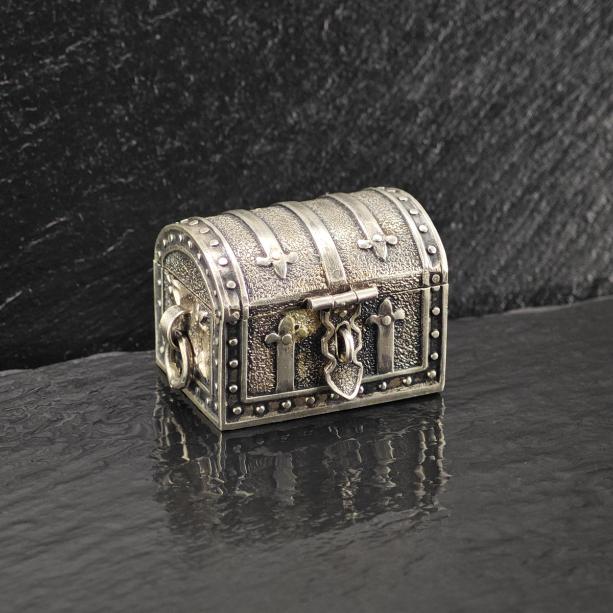 Vintage Sterling Silver Trinket Treasure Chest MISC0409