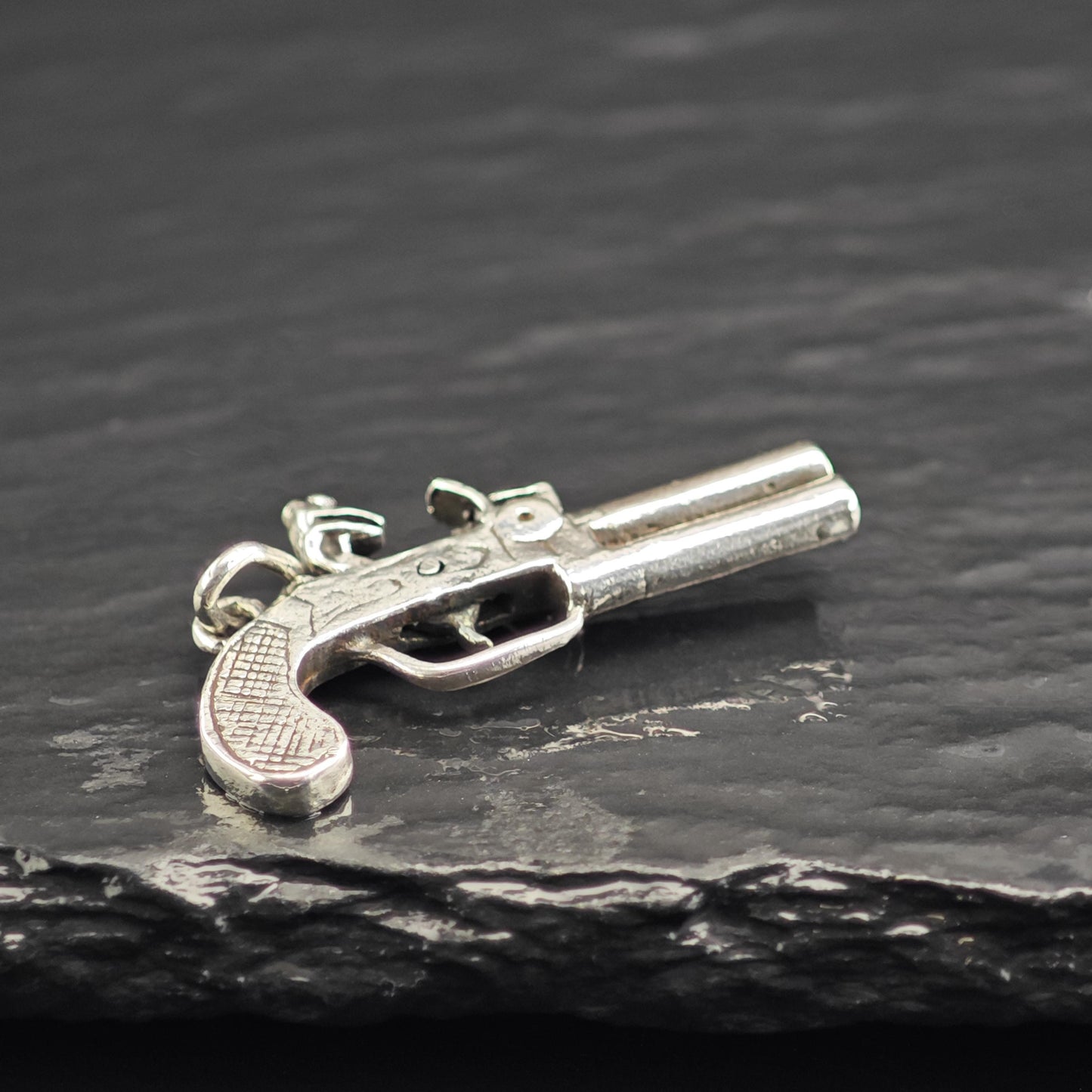 Flintlock Pendant Sterling Silver P3082