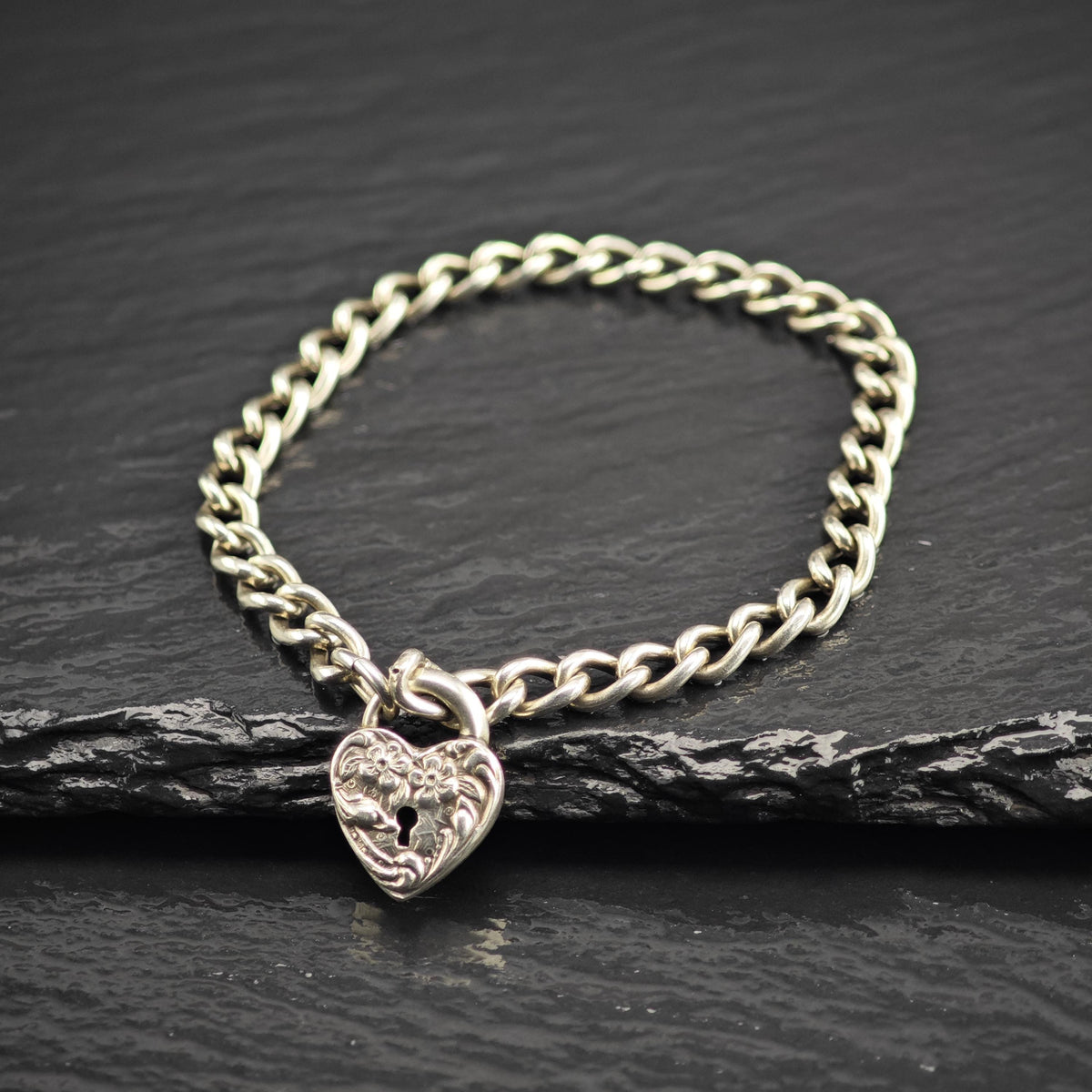 Antique Repousse Heart Lock Sterling Silver Bracelet Sz 6" BR3167