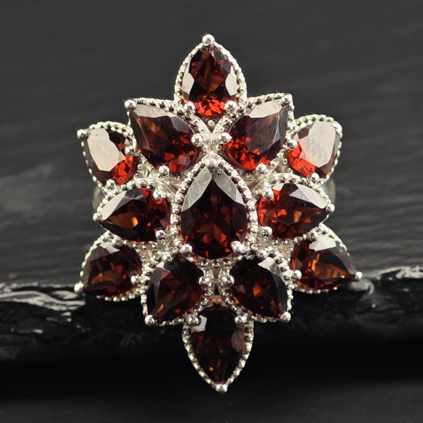 Teardrop Garnet Cluster Sterling Silver Ring Sz 7 R6567
