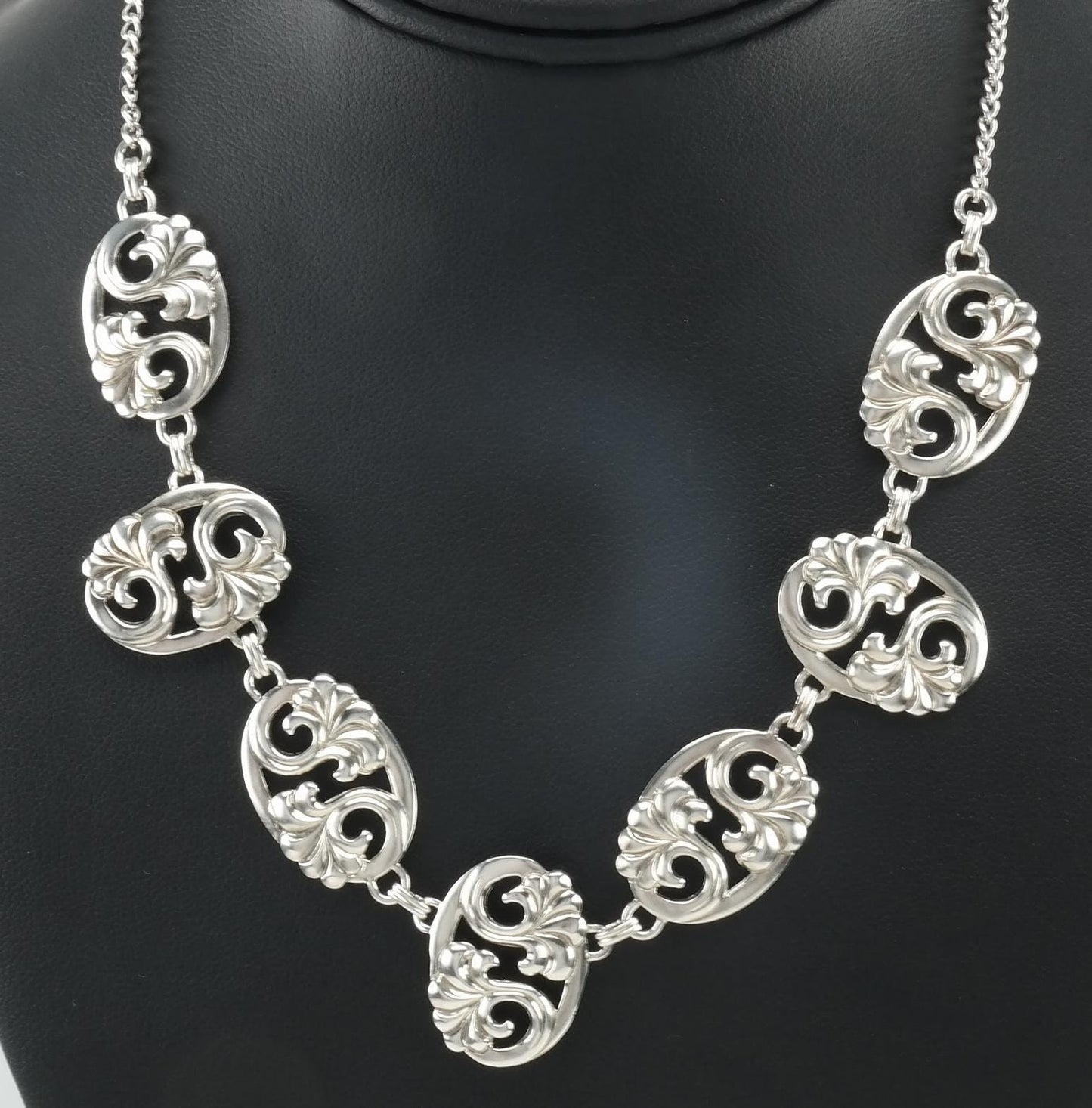 Vintage Sterling Silver Floral Necklace