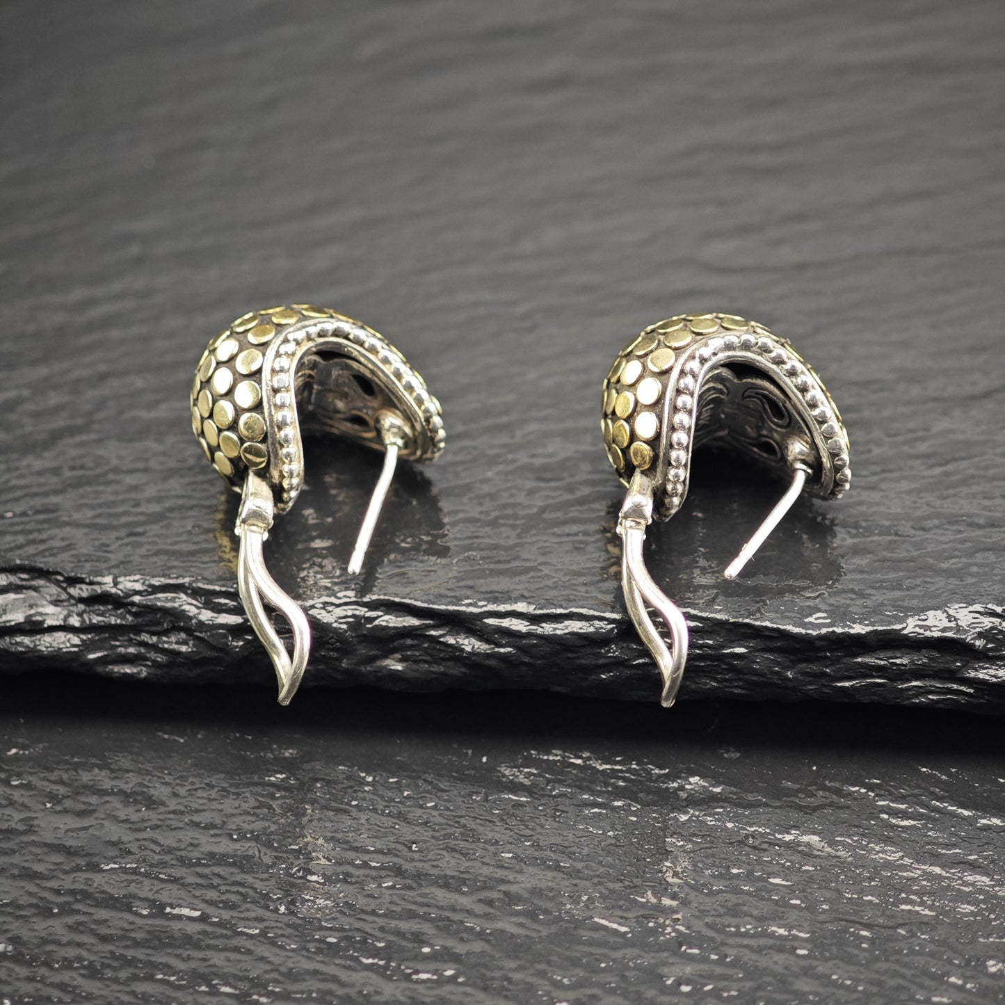 Vintage John Hardy 18K Gold Accent Scallop Omega Back Sterling Silver Earrings ER3194