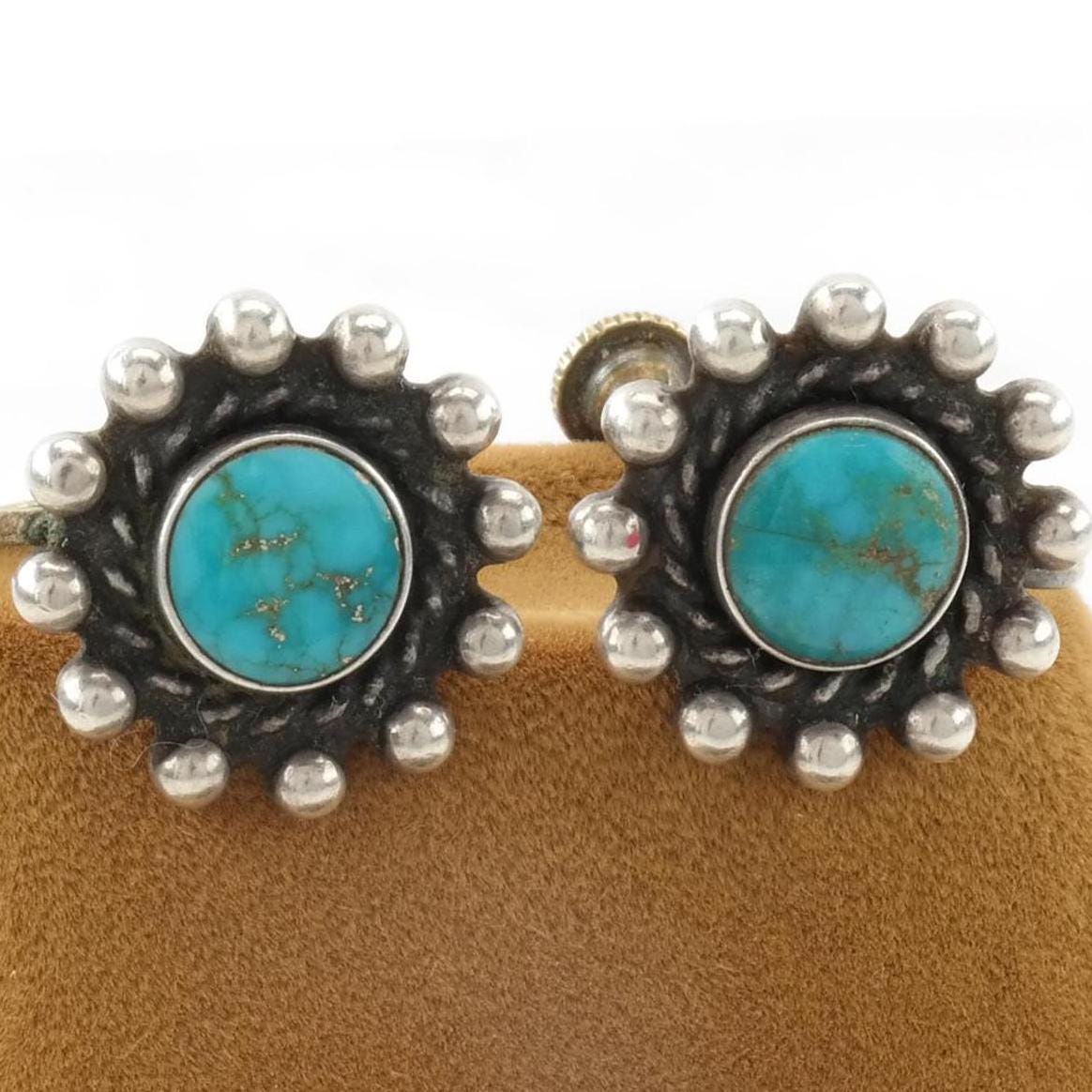 1940's Native Sterling Silver Screw Back Earring ER2838