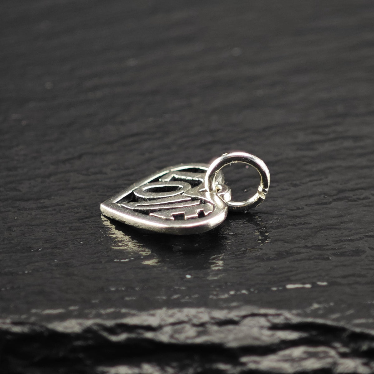 Vintage James Avery Sterling Silver Love Heart Charm P3174