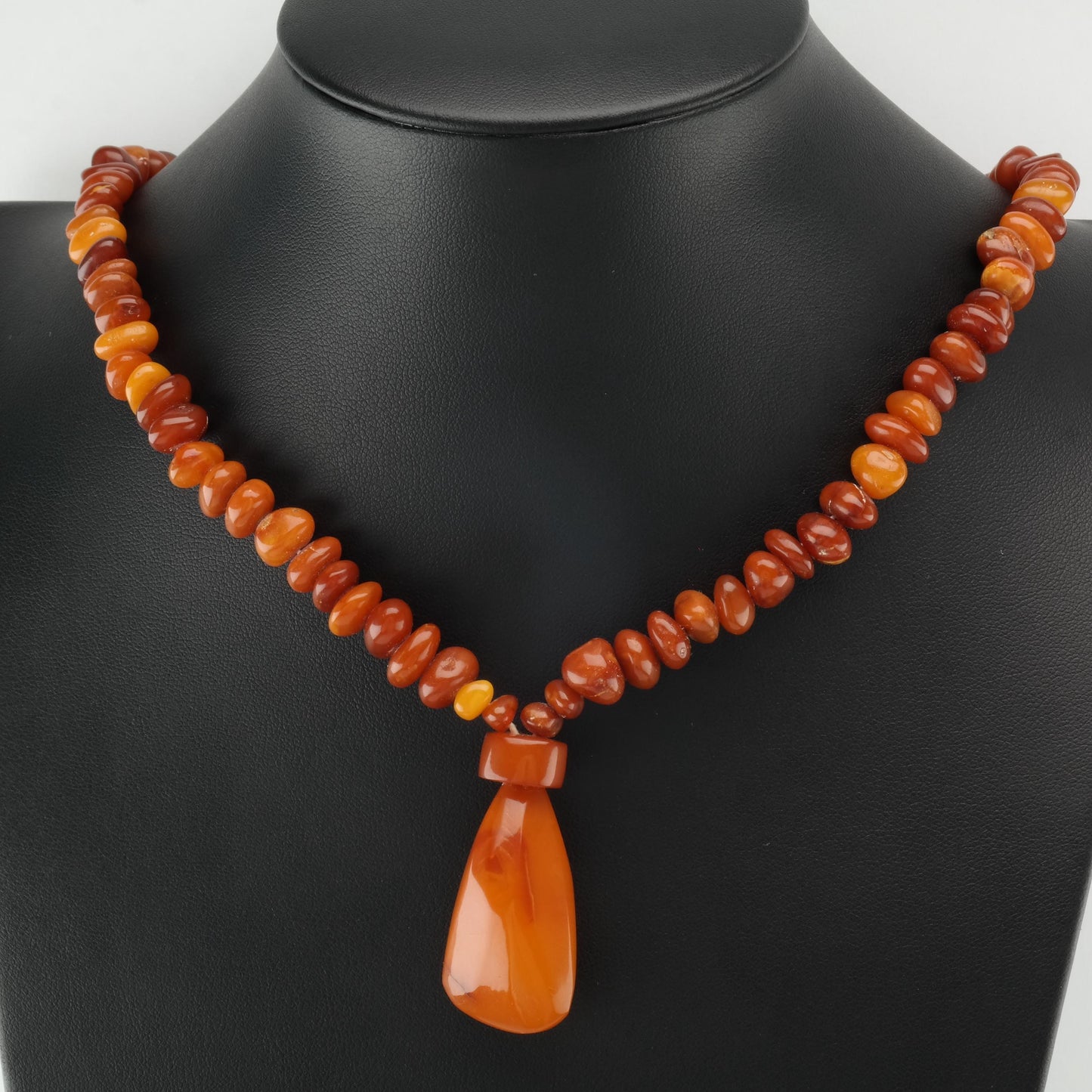 Antique Butterscotch, 31.4gm Necklace N2411