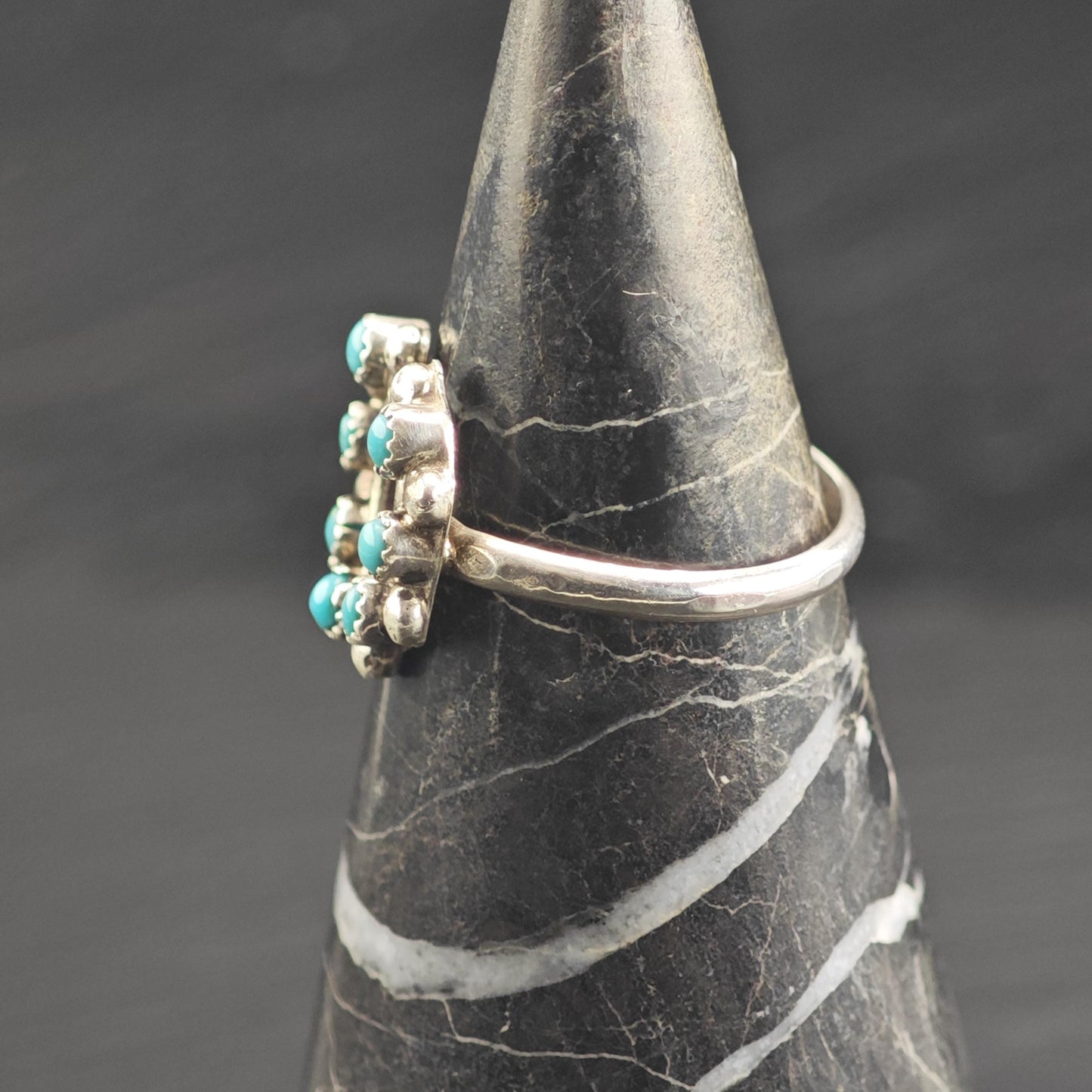 Vintage Native Petit Point Turquoise Horseshoe Shape Sterling Silver Ring Sz 6 3/4 R6662