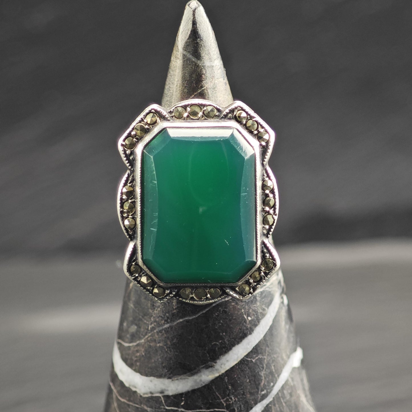 Uncas Art Deco Chrysoprase Sterling Silver Ring Sz 4 1/2 R6701