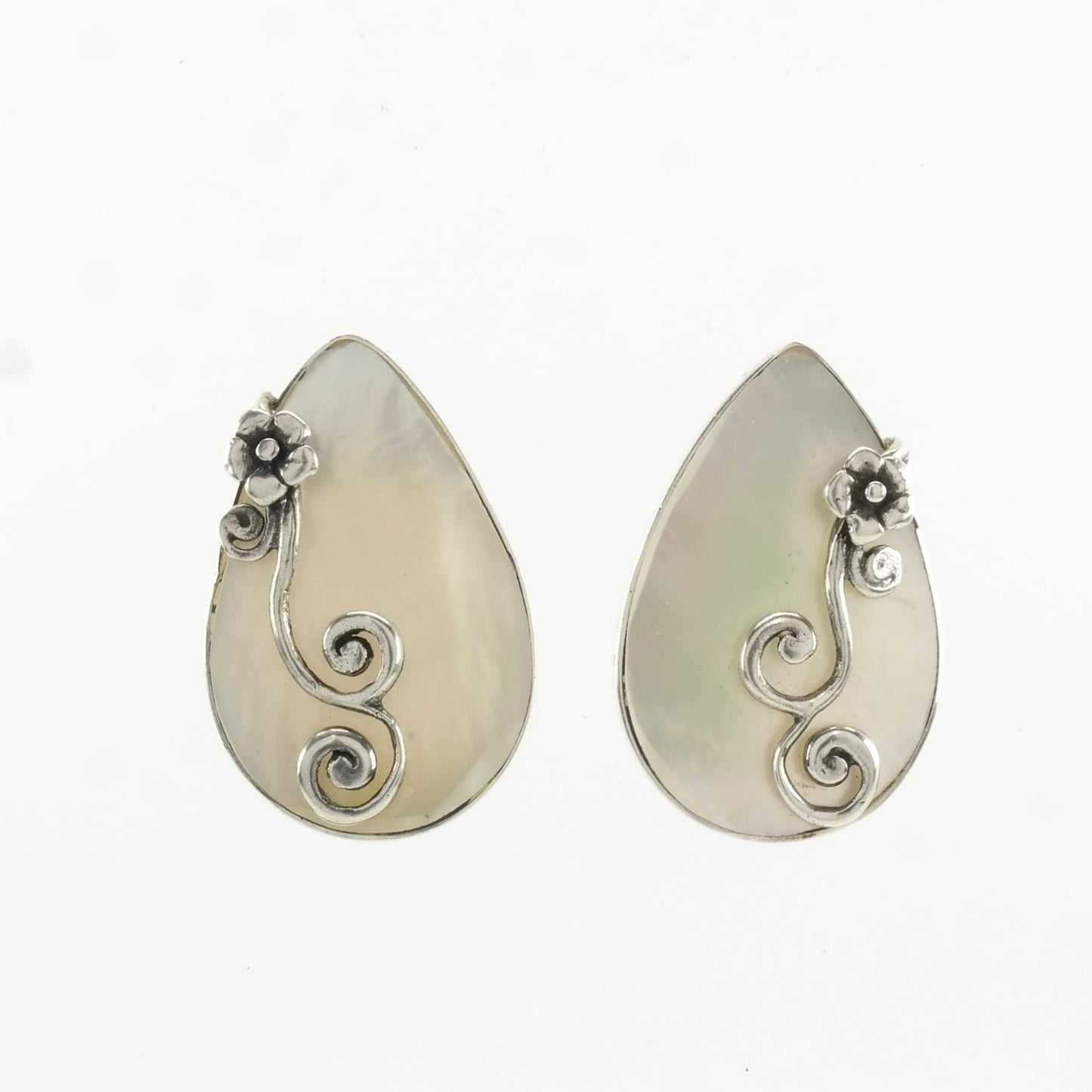 Sterling Silver Mother of Pearl Floral Earrings Stud