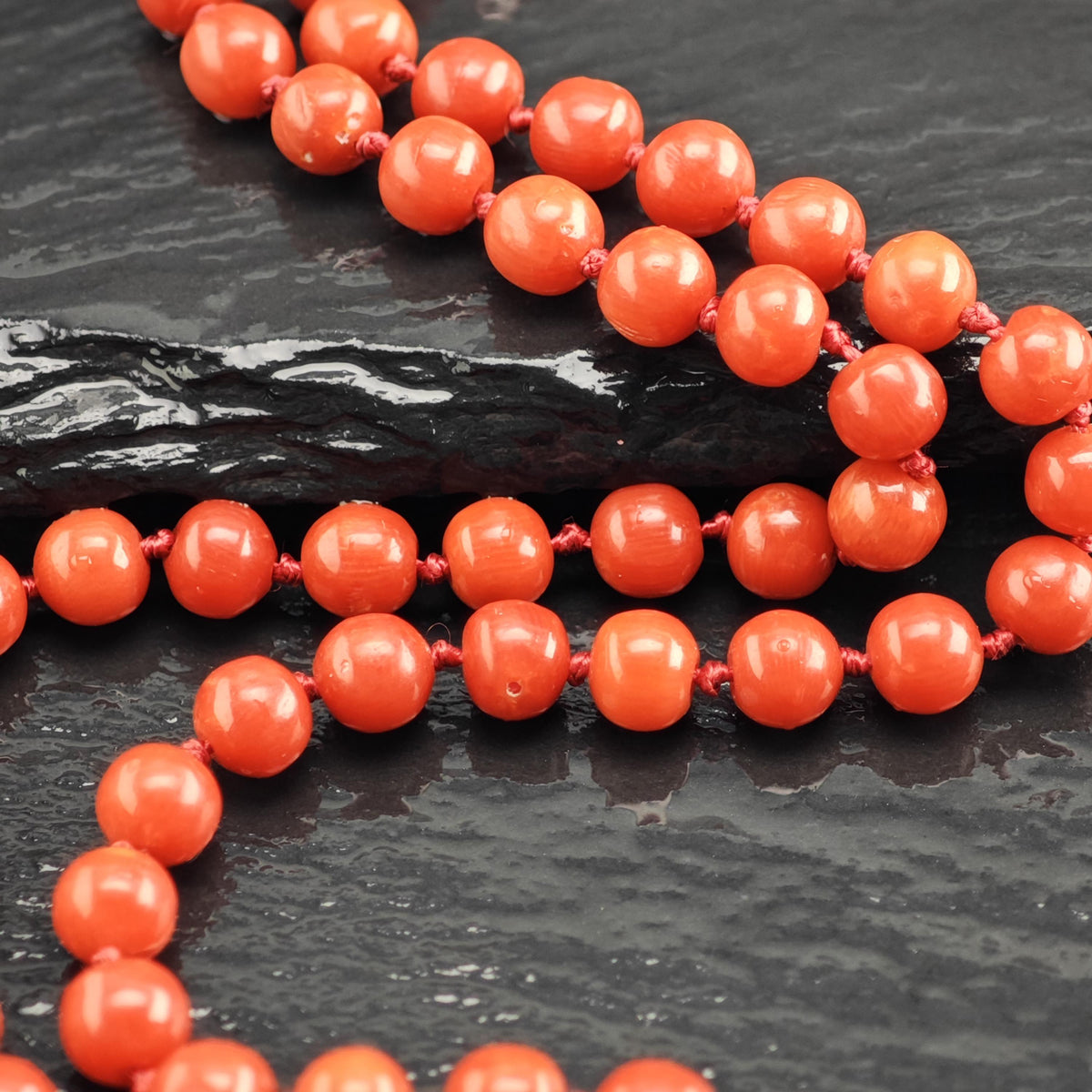 Coral Beads 14K Gold Clasp Beaded Necklace N2775