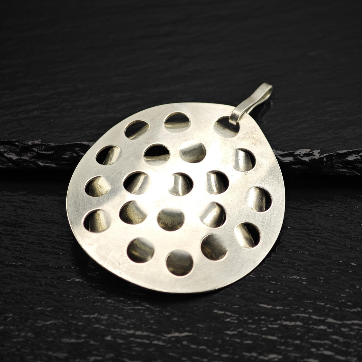 Modernist Circular Sterling Silver Pendant P3118
