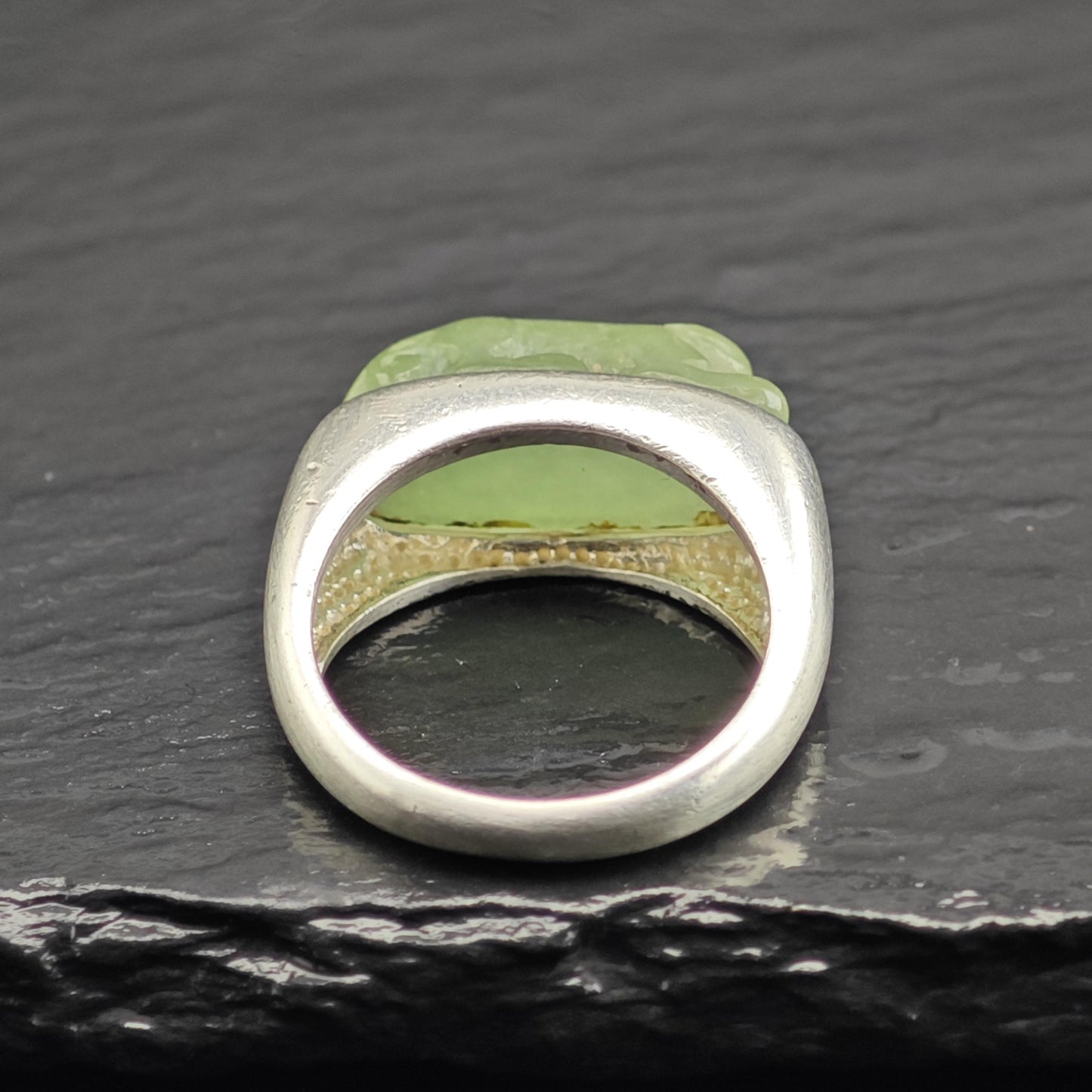 Carved Jade Sterling Silver Band Sz 6 1/4 R6710