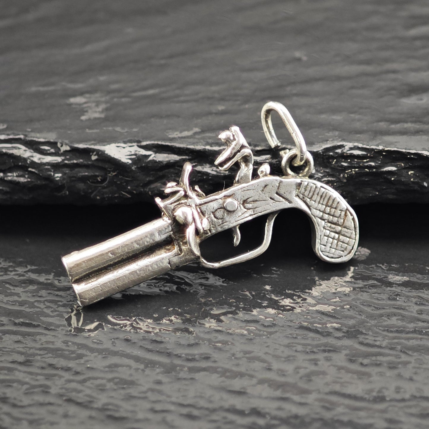 Flintlock Pendant Sterling Silver P3082
