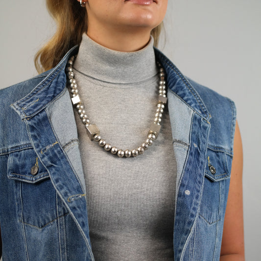 Vintage Native American Sterling Silver 13mm Beaded Necklace N2717