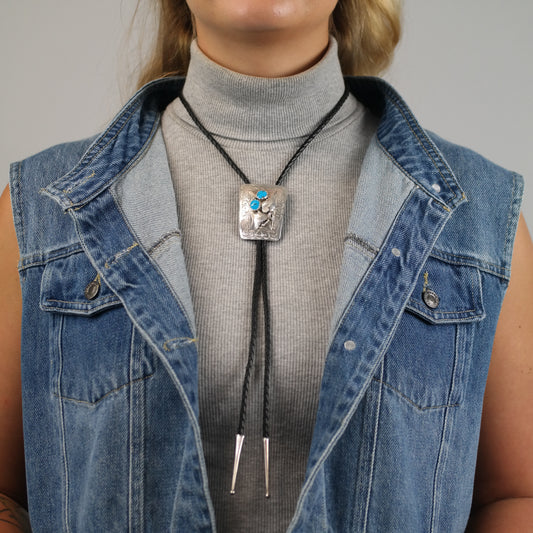Vintage Native American Turquoise Sterling Silver Bolo Tie N2718
