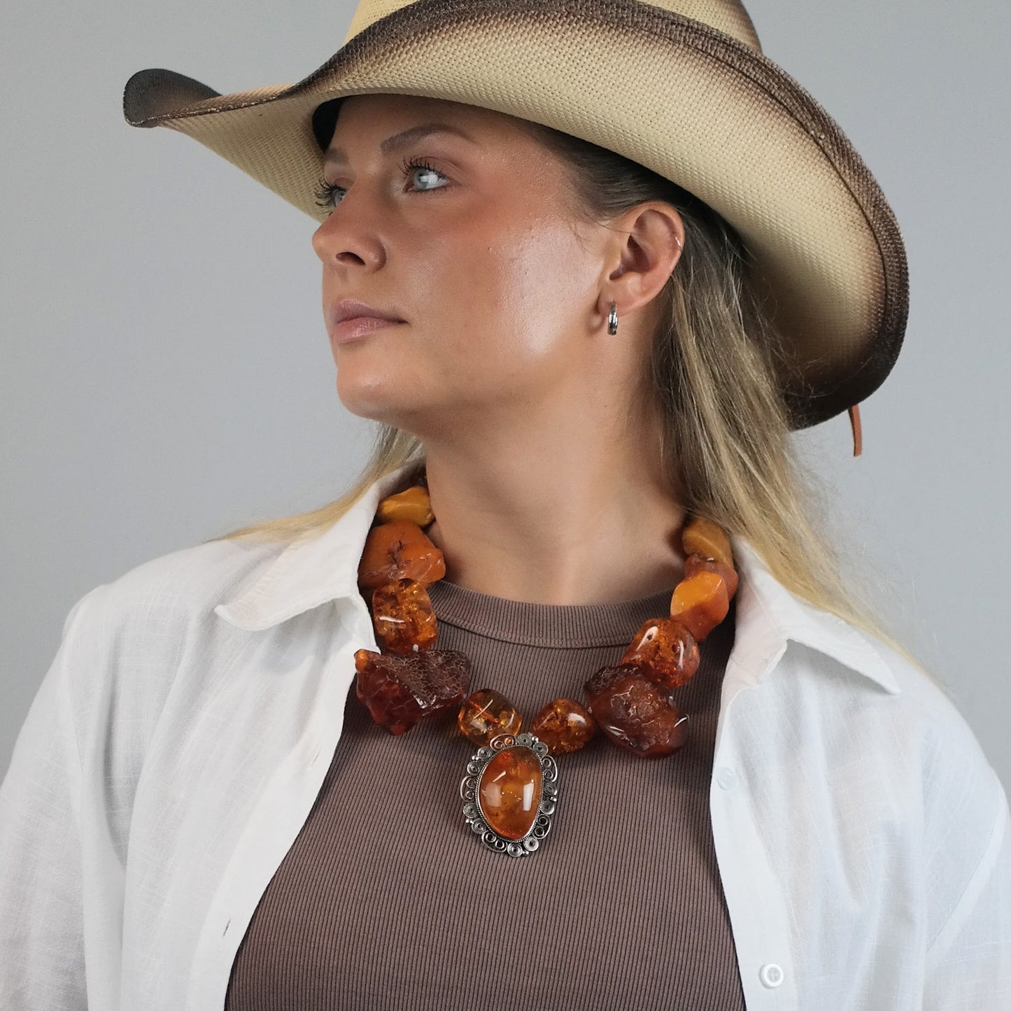 Vintage Large Symmetrical Amber Beaded Necklace Sterling Silver N2772