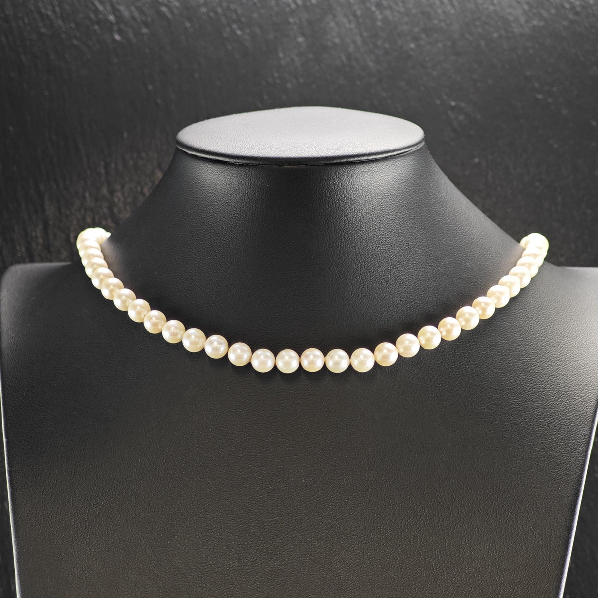 7mm White Pearl 14K Gold Clasp Beaded Necklace N2777