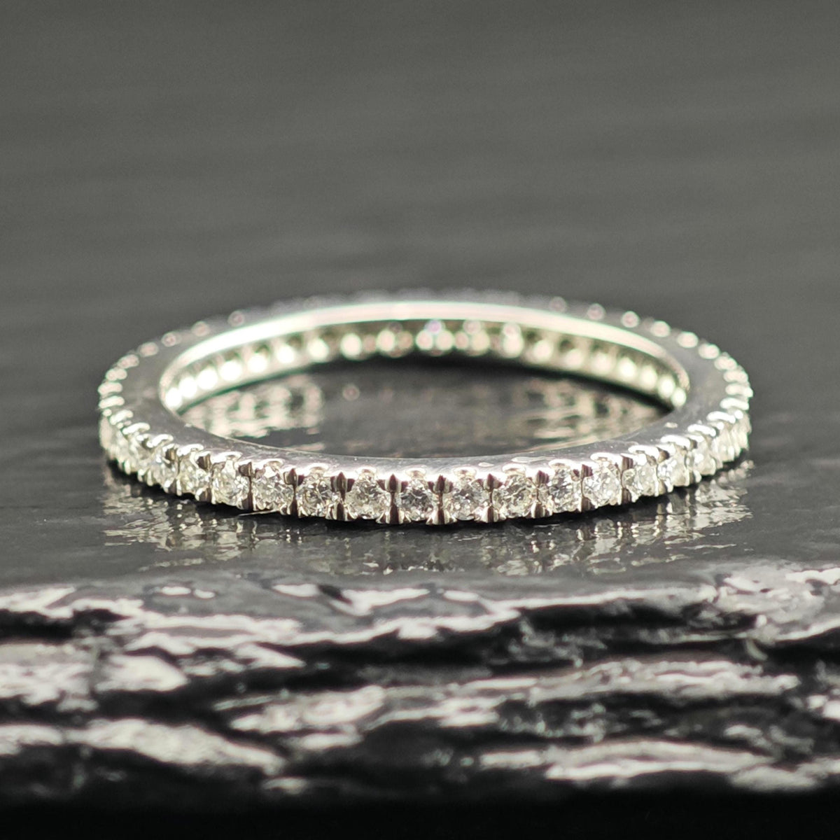 1/2 cttw Diamond Platinum Eternity Band Ring Sz 7 1/2 R6759