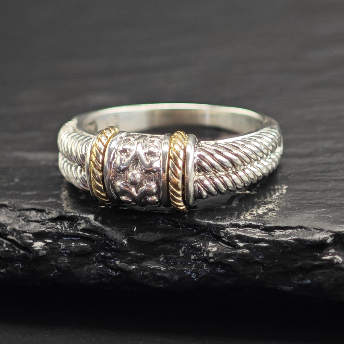 14K Gold Accent Band Sterling Silver Ring Sz 7 R6741