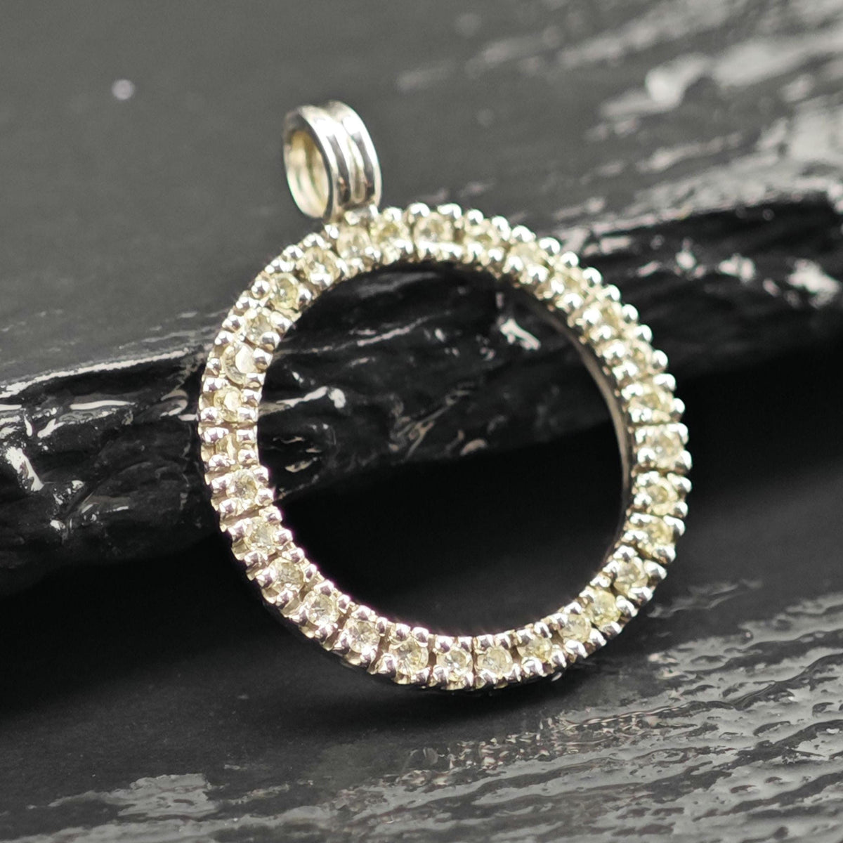30 Diamond Circle Pendant 14K White Gold P3111