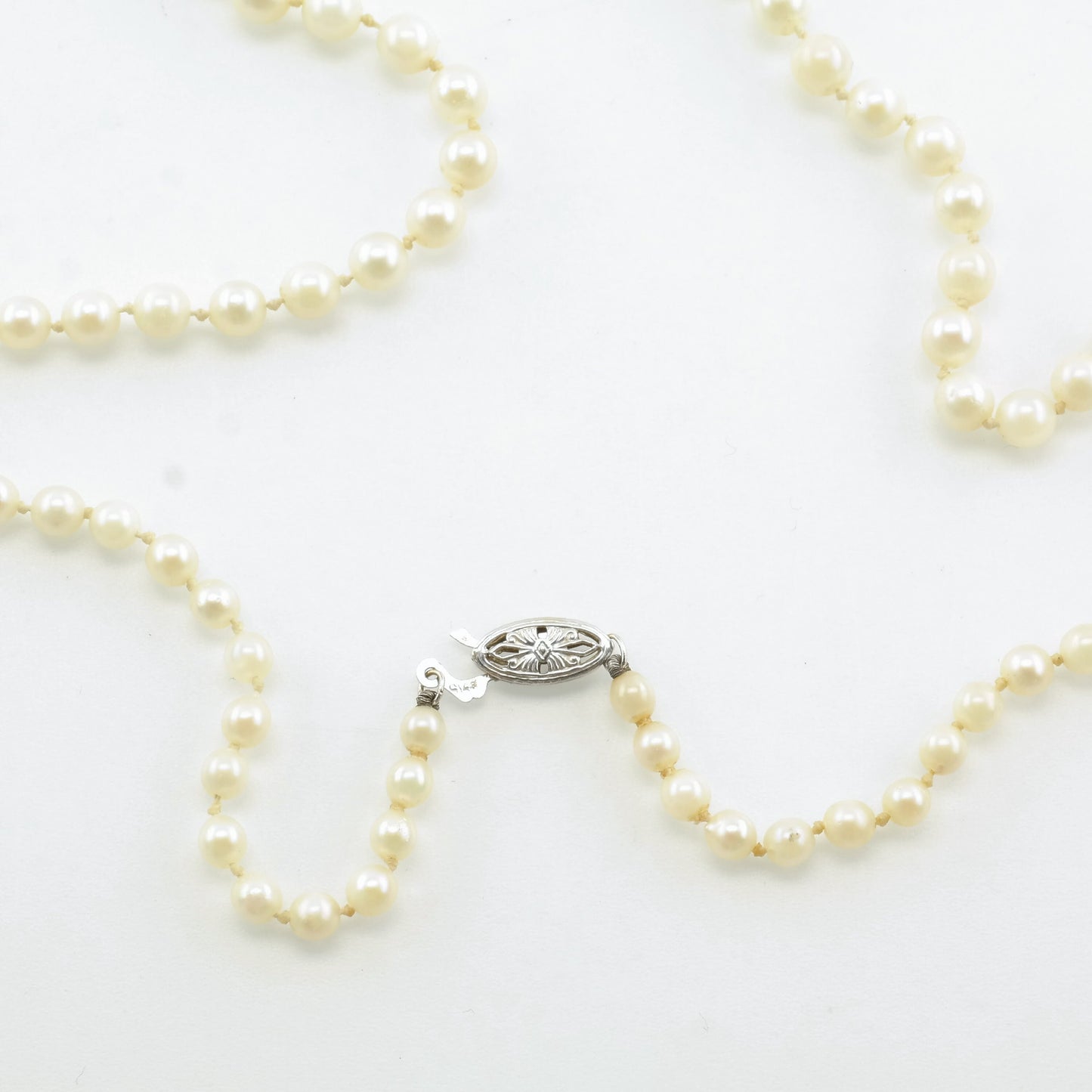 Vintage 14K Gold White Graduate Pearl 3.5 - 7mm Necklace