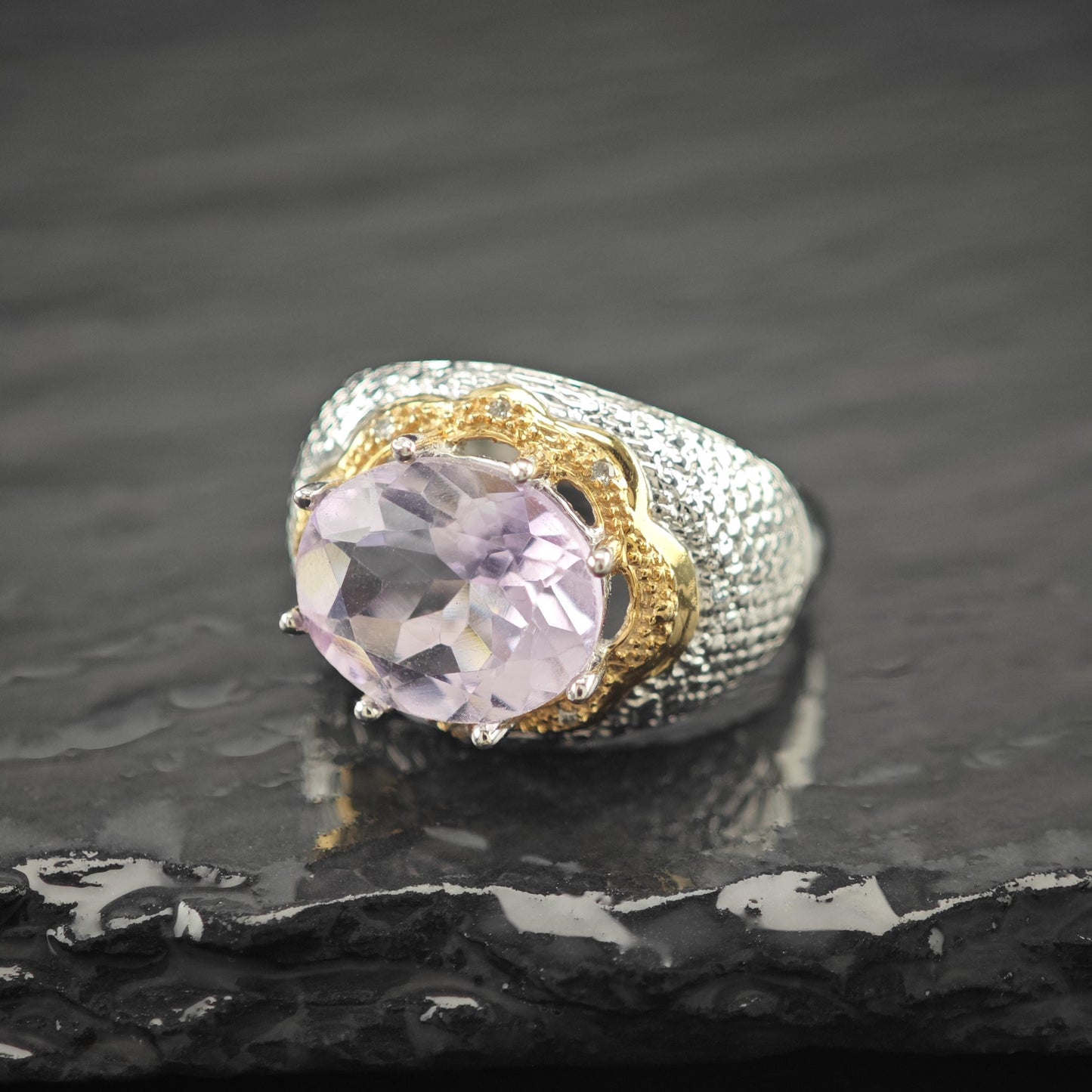 Amethyst 10K Gold Ring, Diamond Chips Two Tone Size 8 1/4