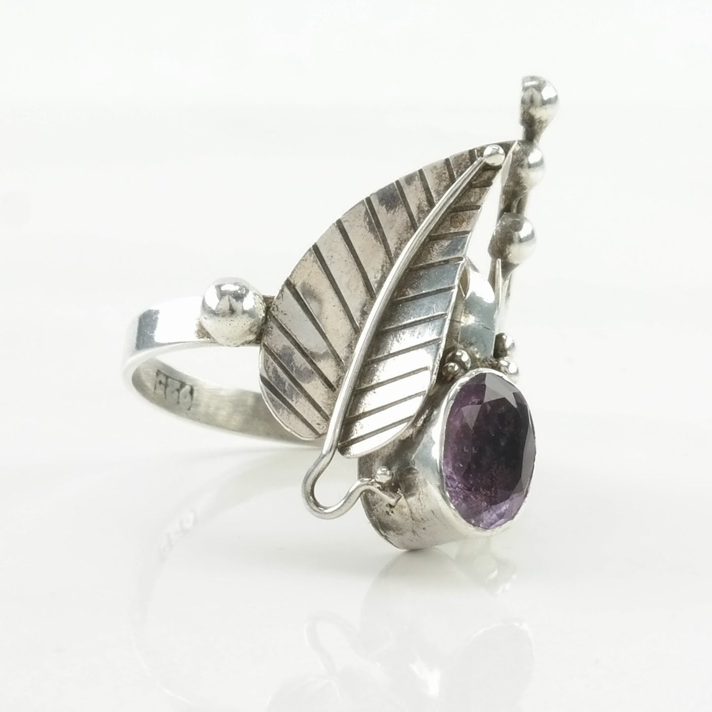 Sterling Silver Ring Amethyst Leaf Purple Size 6 3/4