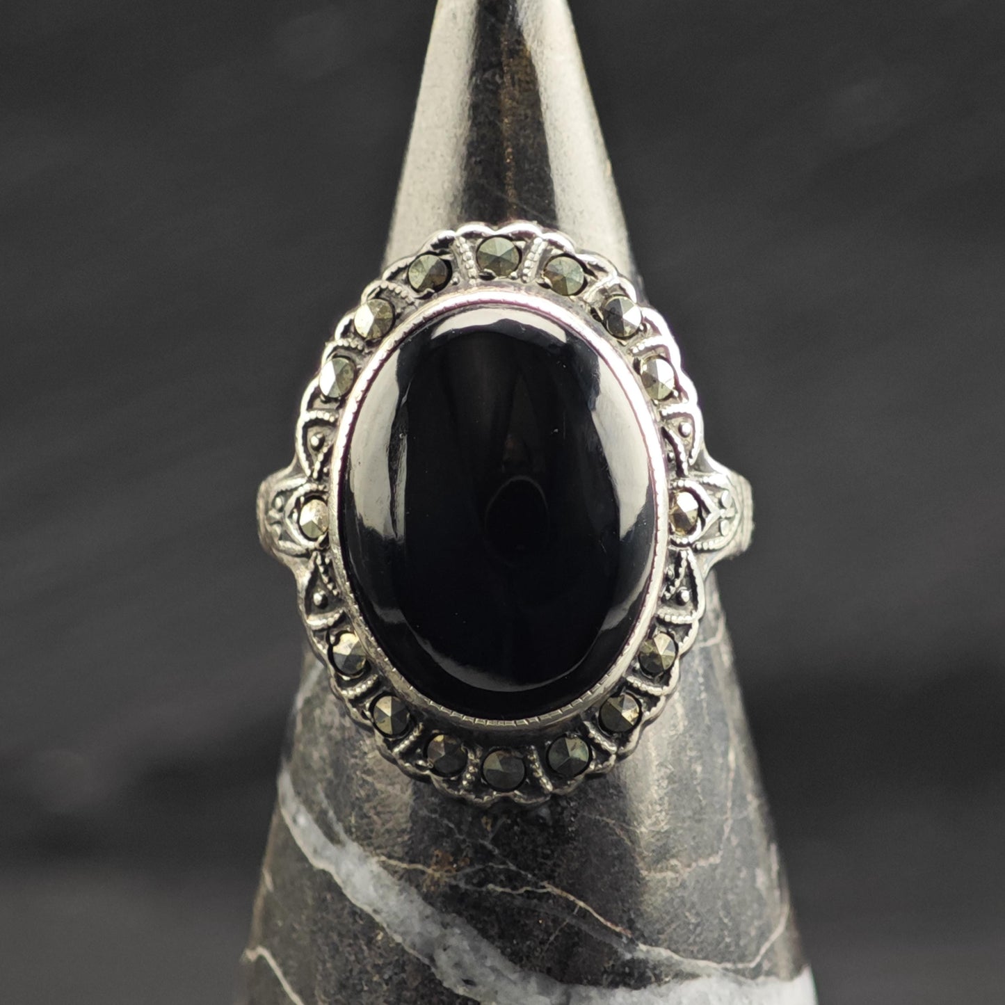 Art Deco Uncas Onyx Sterling Silver Ring Sz 5 1/2 R6713Dor