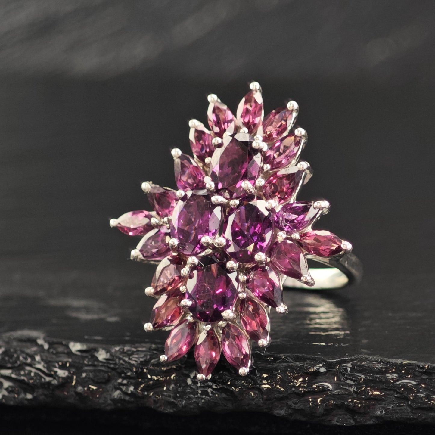 Garnet Cluster Sterling Silver Ring Sz 8 1/4 R6590