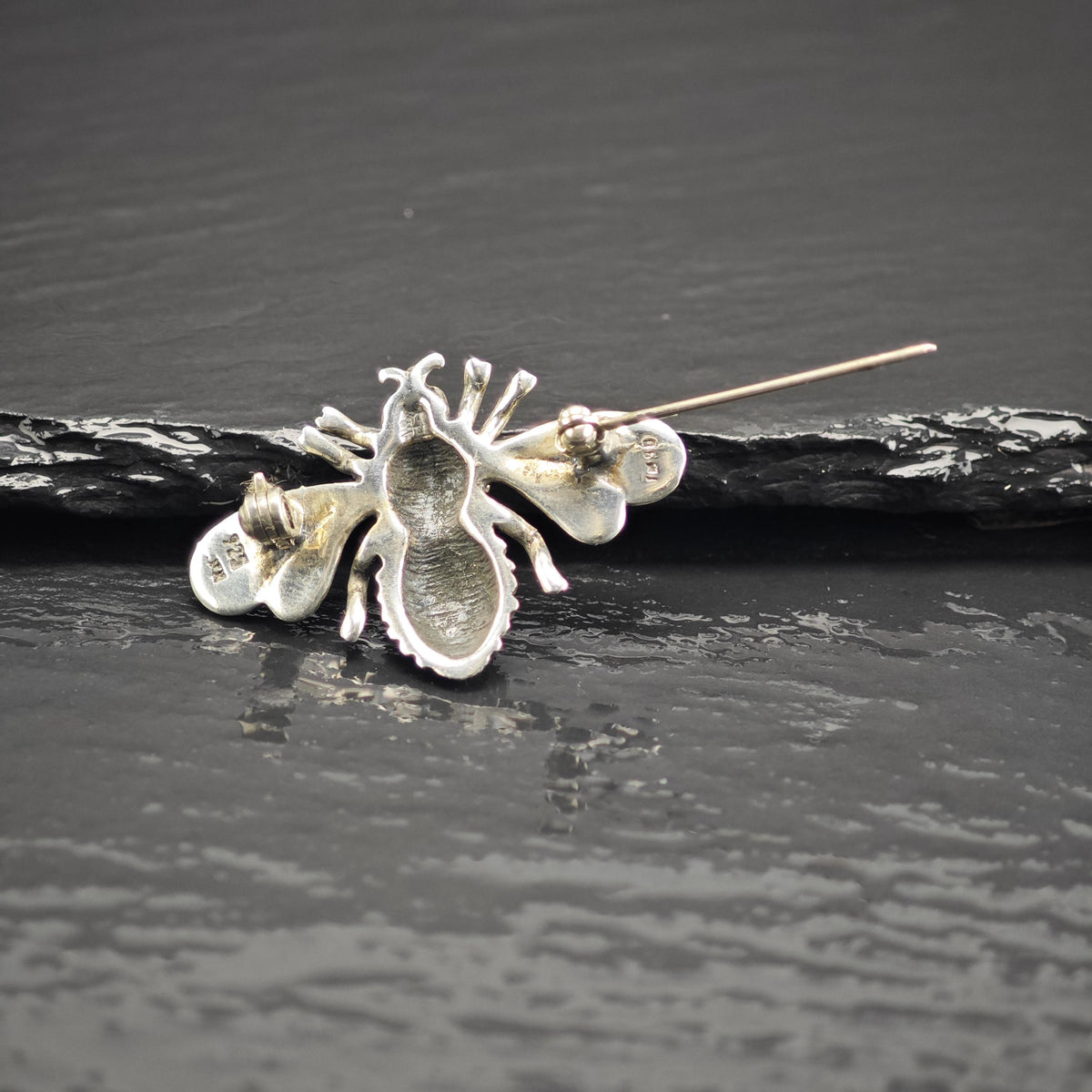 Bee Sterling Silver Brooch B2252