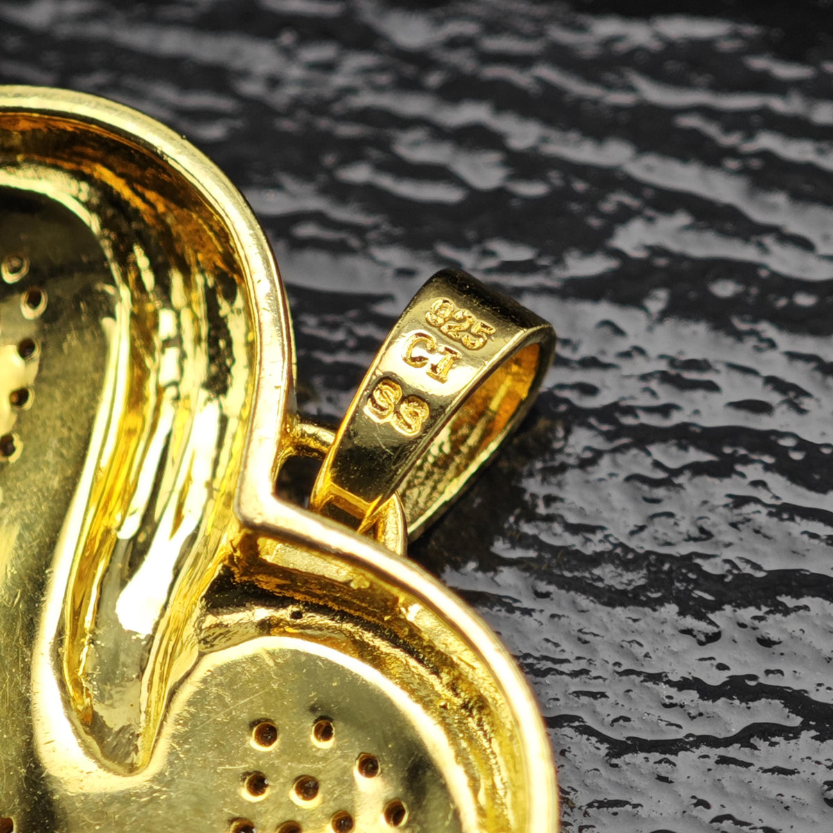 1/2 cttw Pave Diamond Gold-Plated Heart Pendant P3114